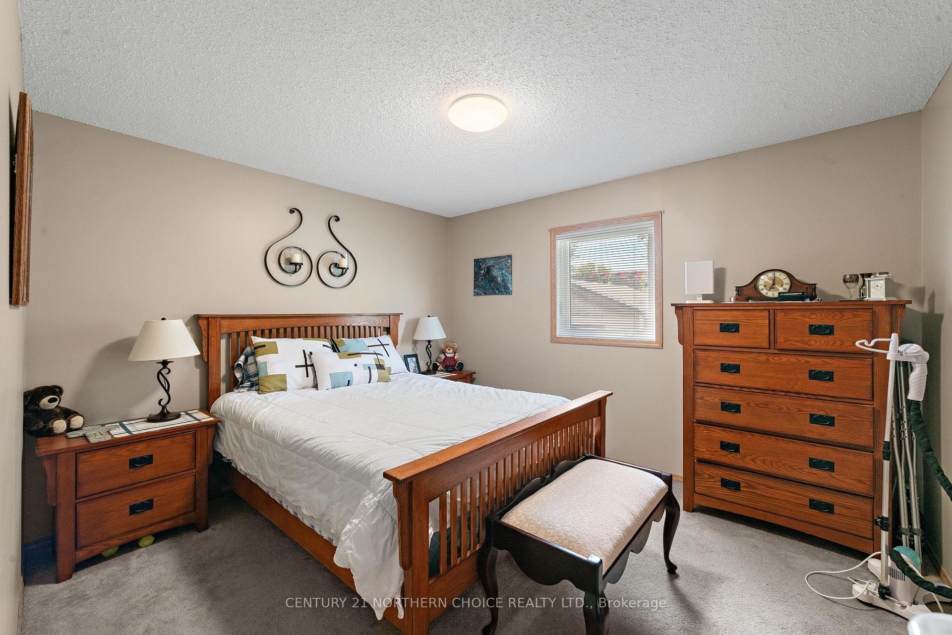 Photo 12 of 6 Sunset Place, Kenora, Evergreen — HOMEH