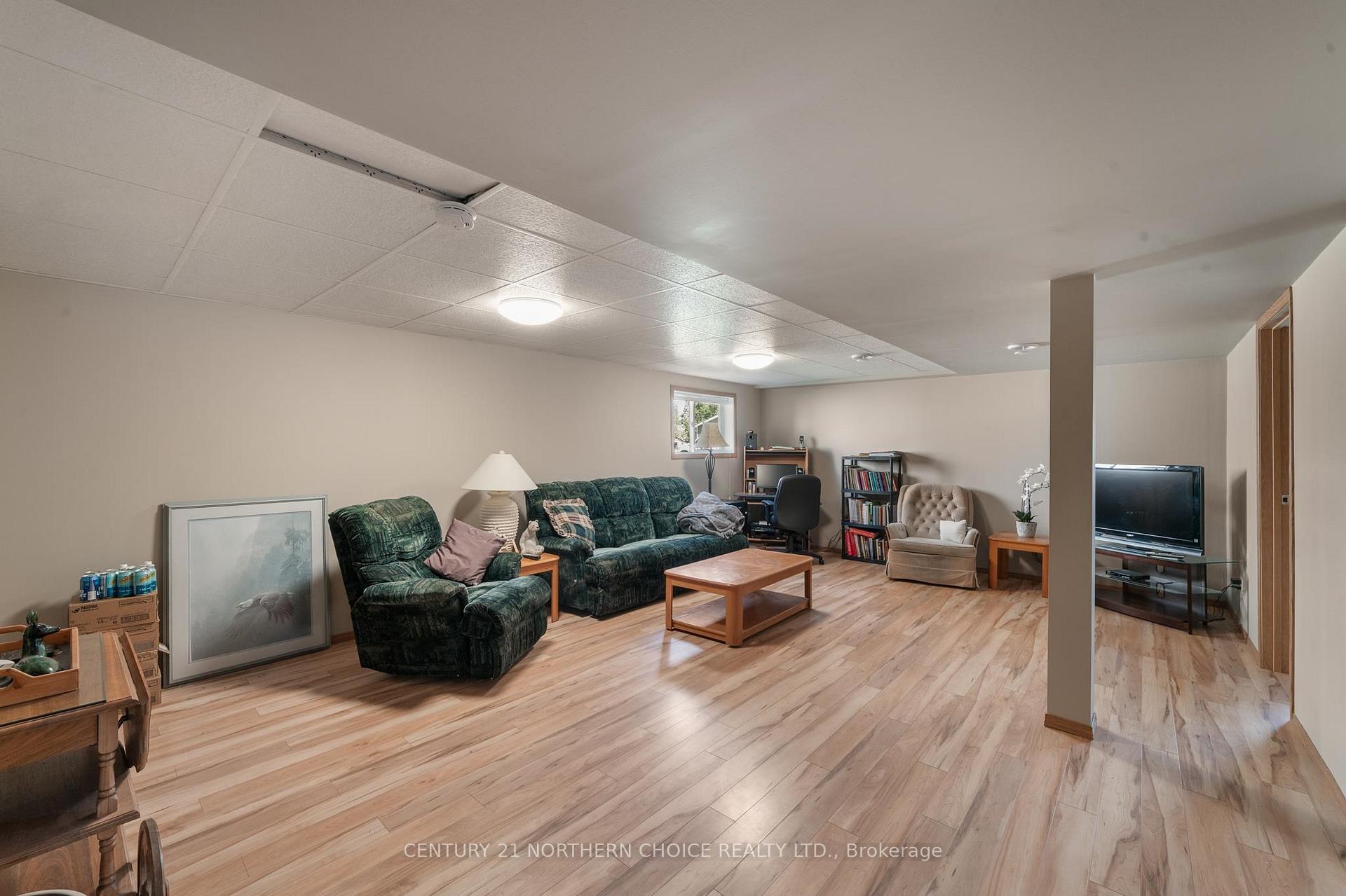 Photo 16 of 6 Sunset Place, Kenora, Evergreen — HOMEH