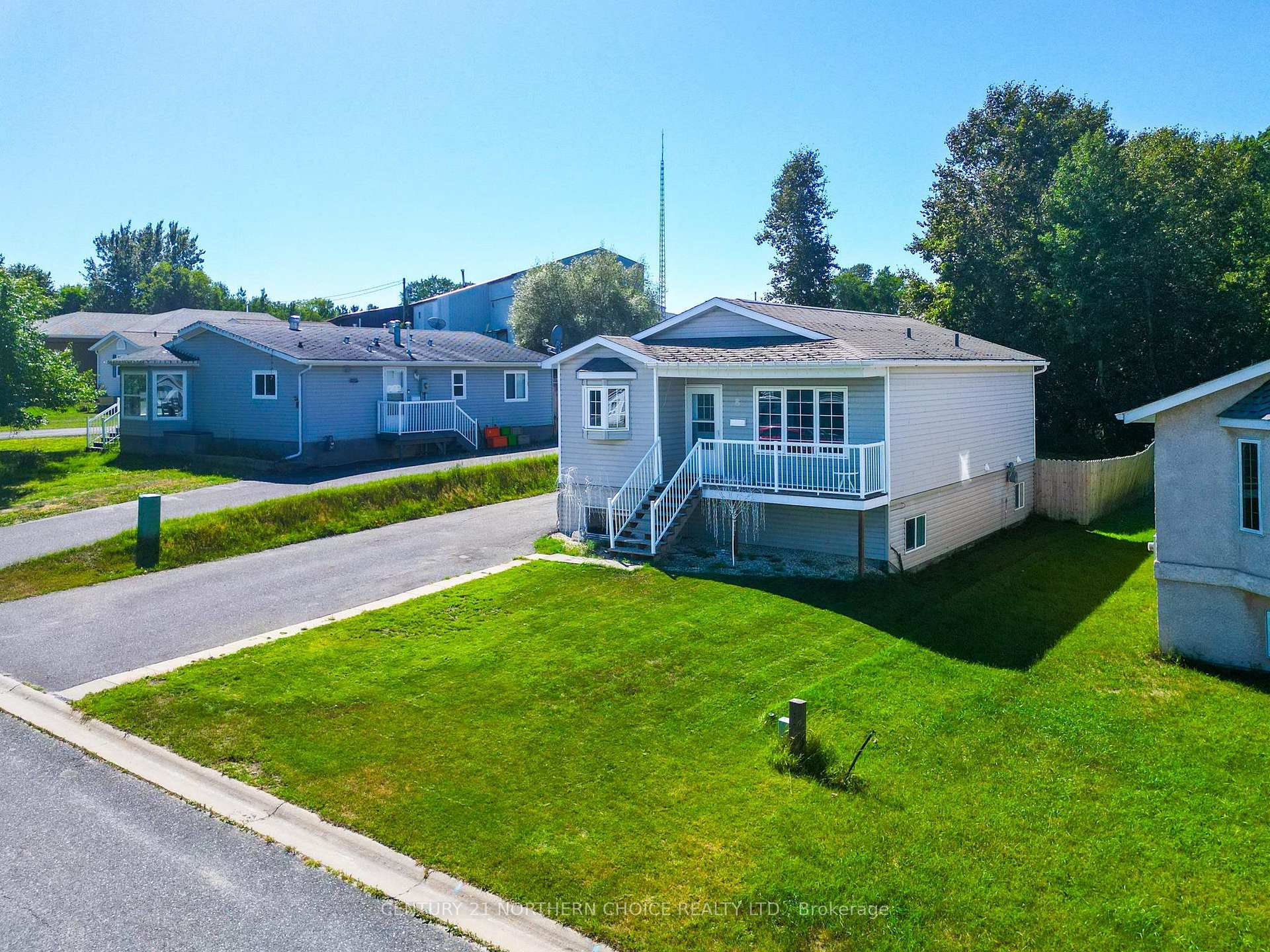 Photo 36 of 6 Sunset Place, Kenora, Evergreen — HOMEH