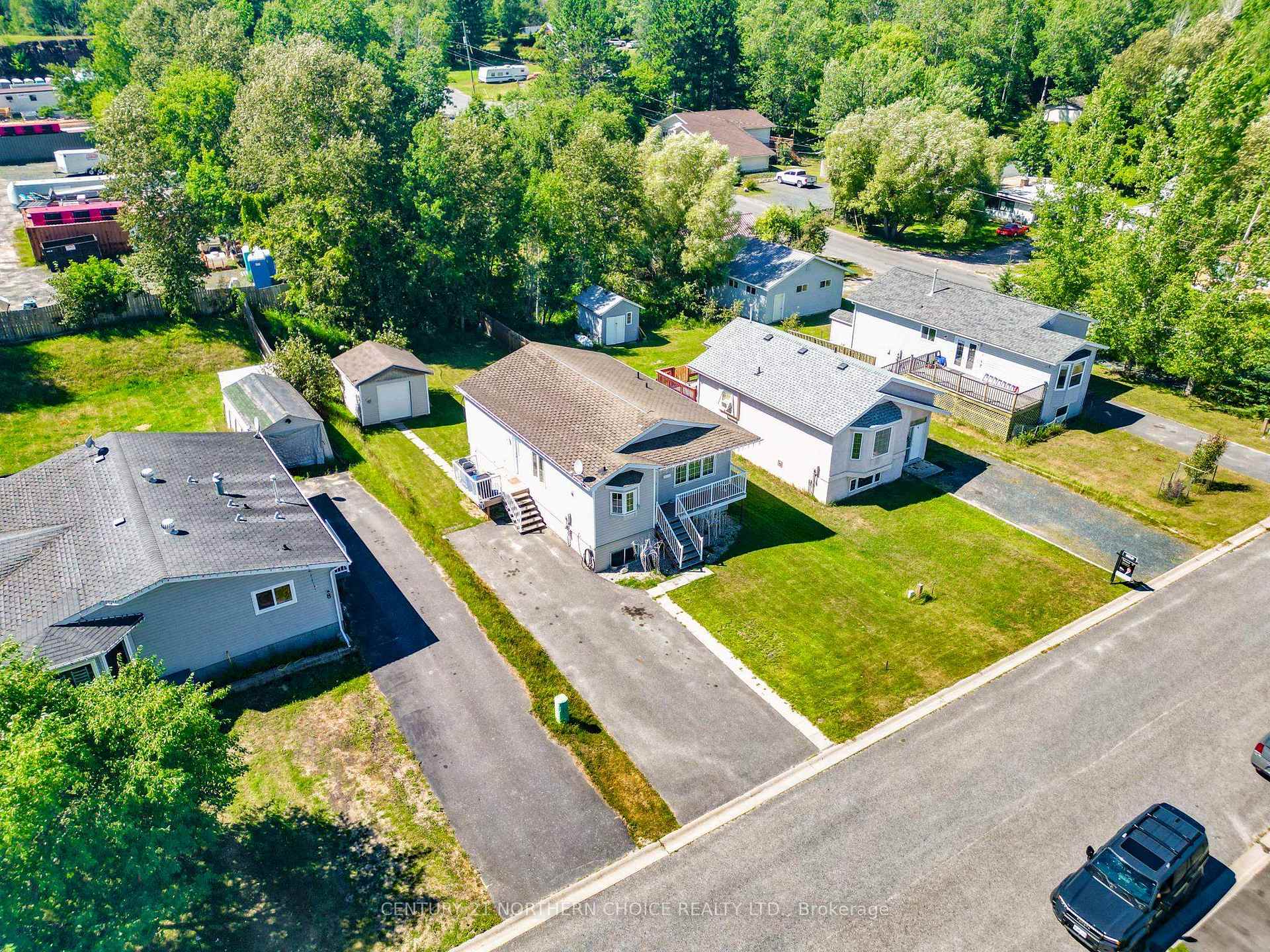 Photo 37 of 6 Sunset Place, Kenora, Evergreen — HOMEH