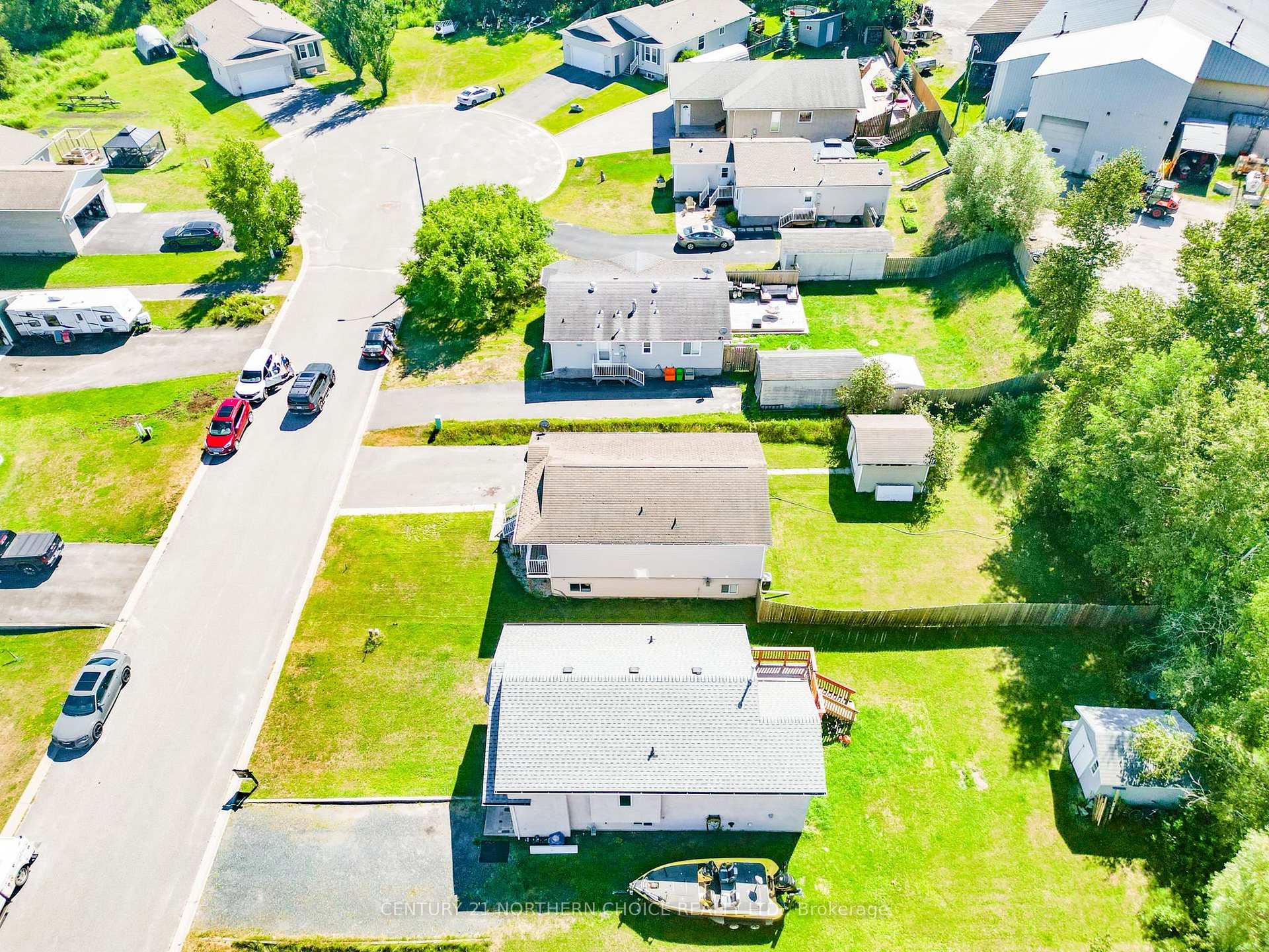 Photo 40 of 6 Sunset Place, Kenora, Evergreen — HOMEH