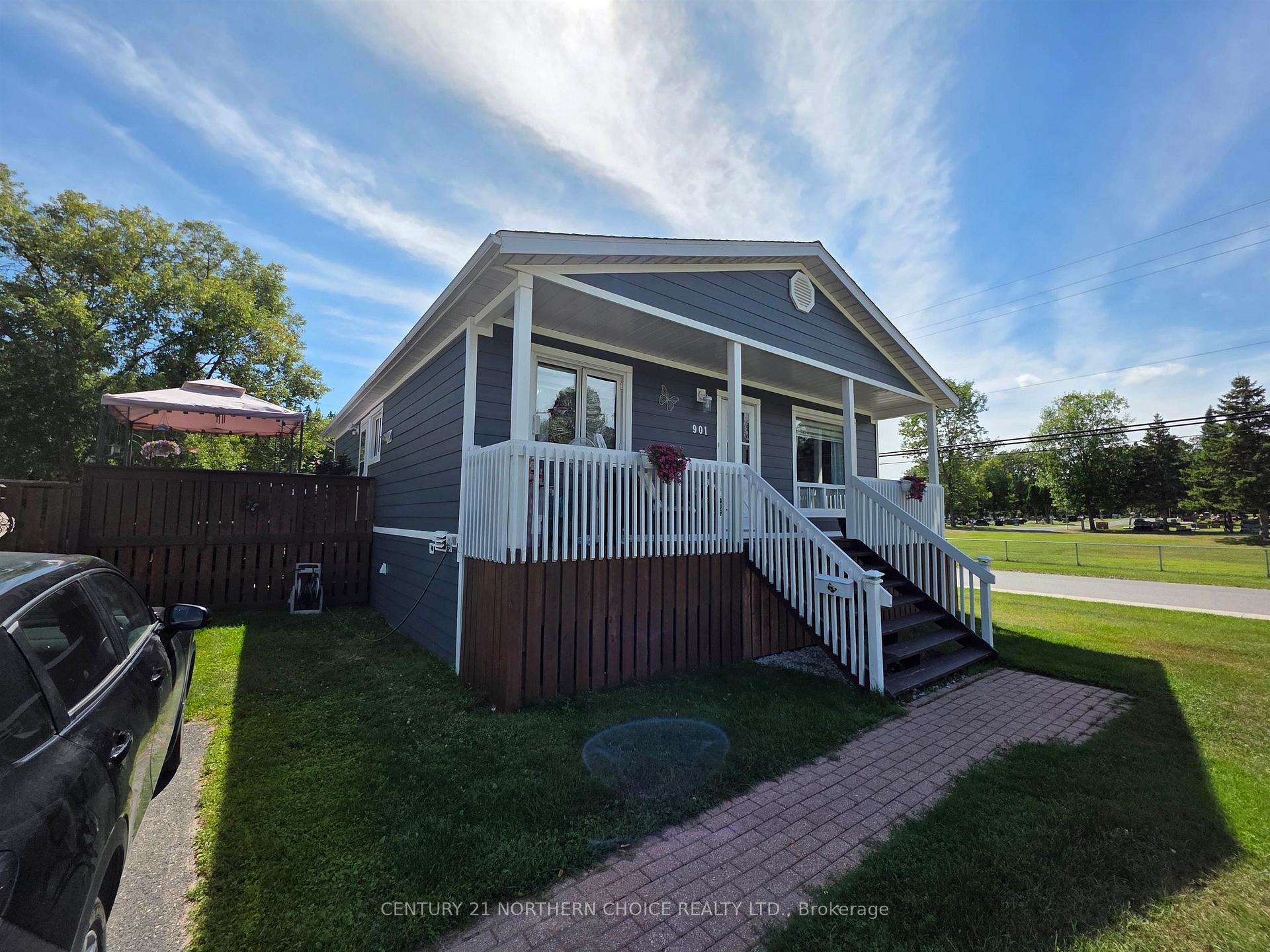 Photo 1 of 901 Valley Drive, Kenora, Evergreen — HOMEH