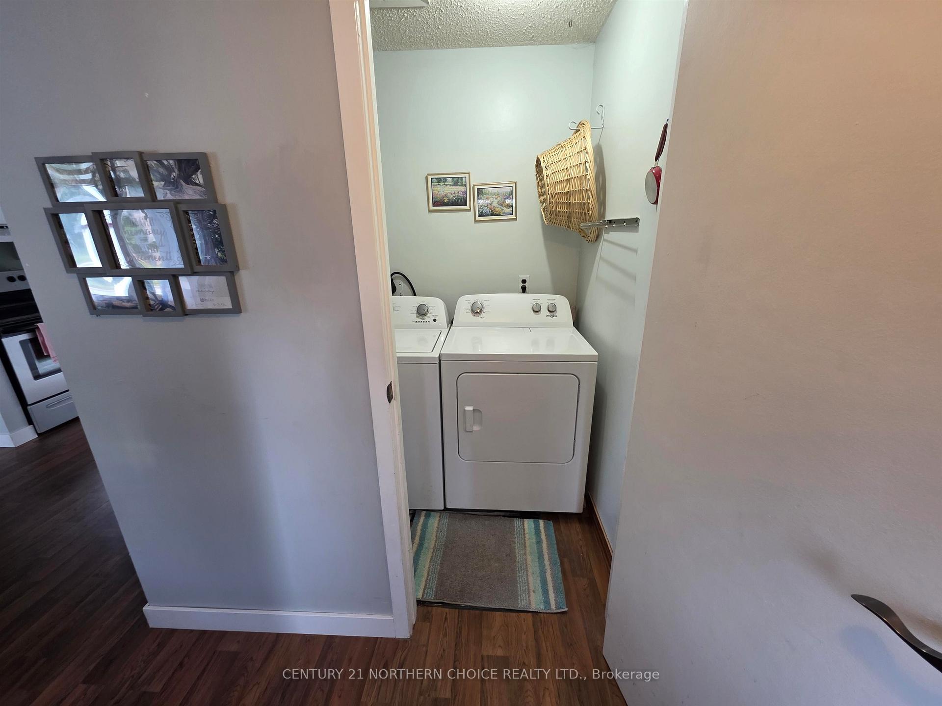 Photo 7 of 901 Valley Drive, Kenora, Evergreen — HOMEH