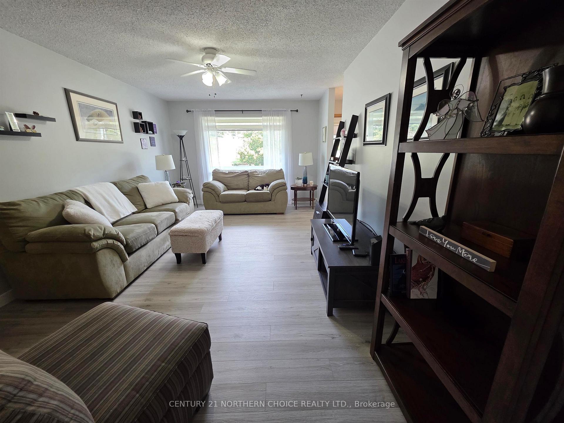 Photo 21 of 901 Valley Drive, Kenora, Evergreen — HOMEH