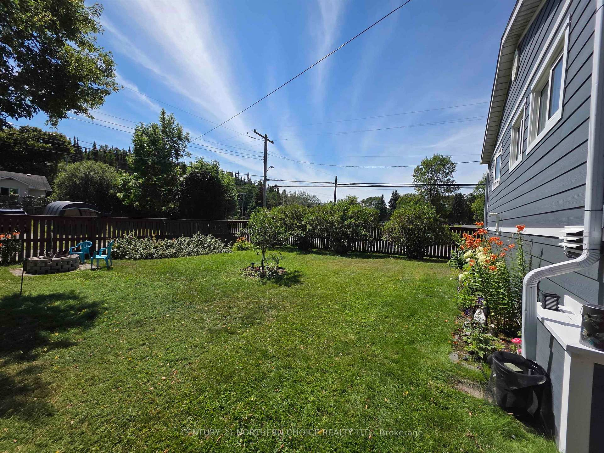 Photo 25 of 901 Valley Drive, Kenora, Evergreen — HOMEH