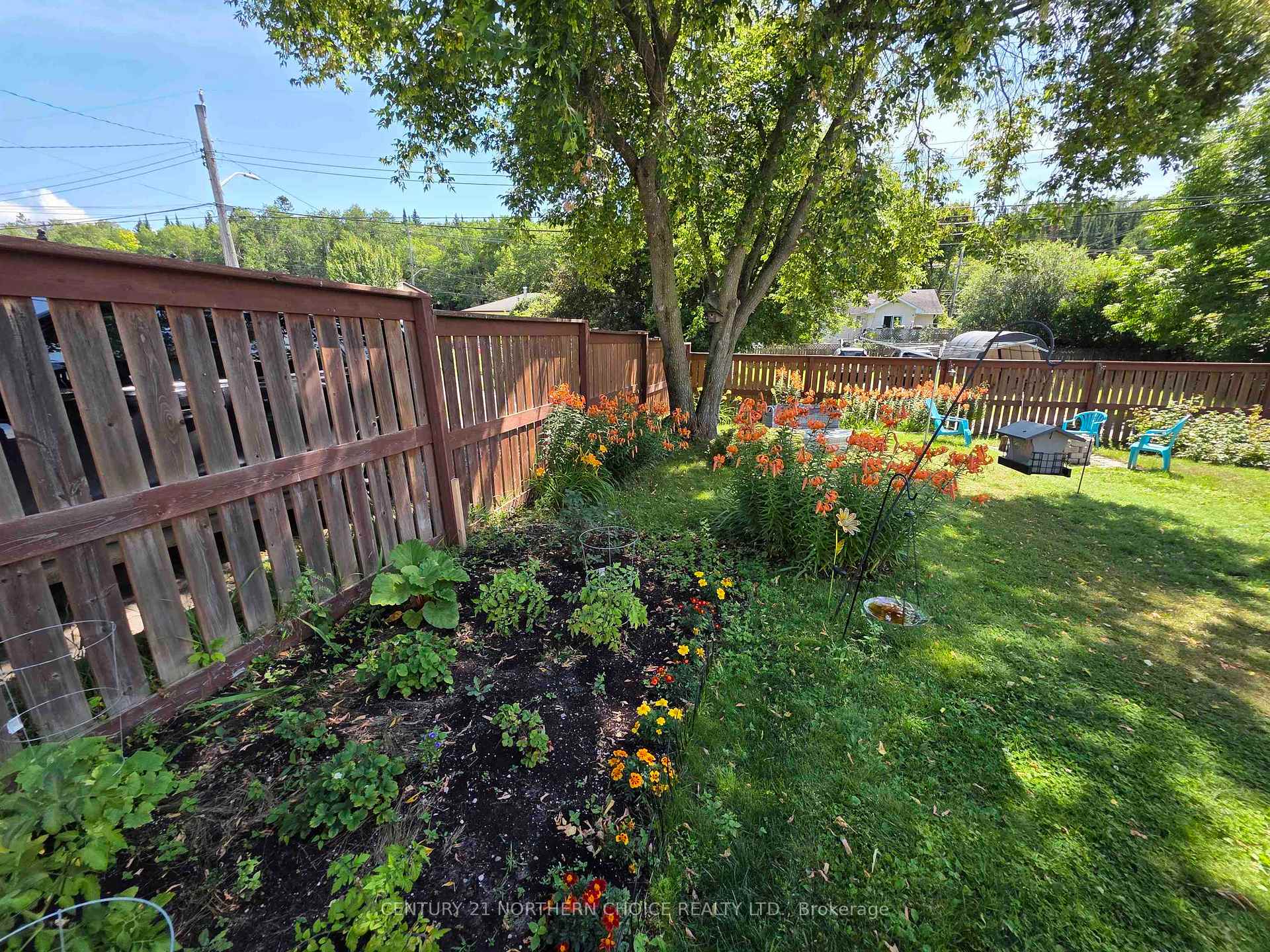 Photo 27 of 901 Valley Drive, Kenora, Evergreen — HOMEH