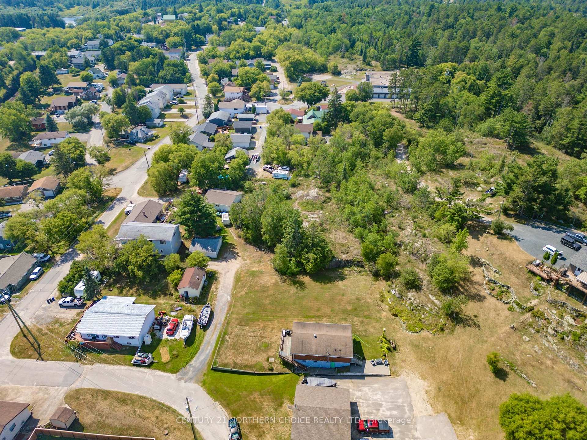 Photo 10 of 65 First Ave West, Kenora, Norman — HOMEH