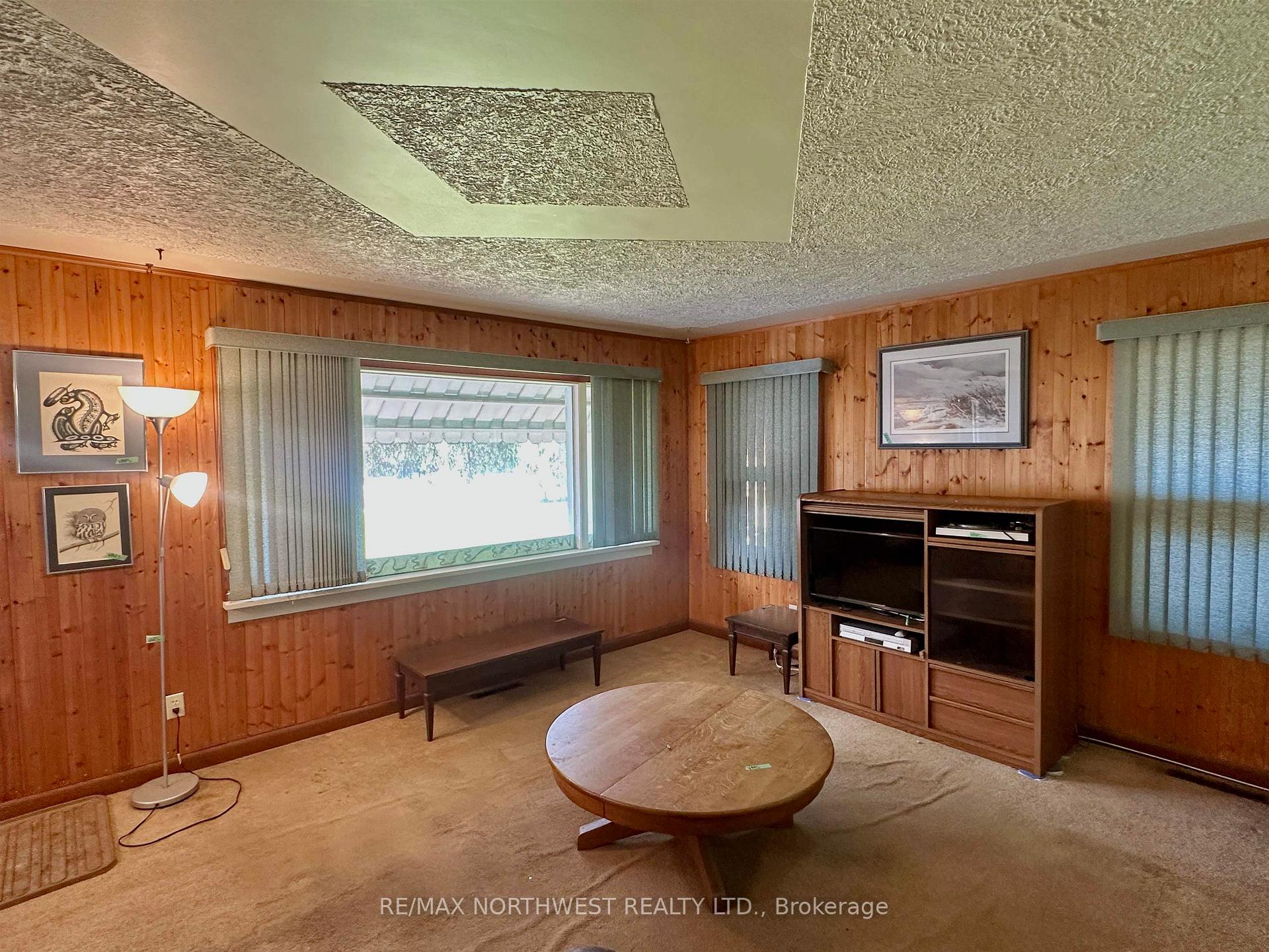 Photo 8 of 1292 Valley Drive, Kenora, Pinecrest — HOMEH