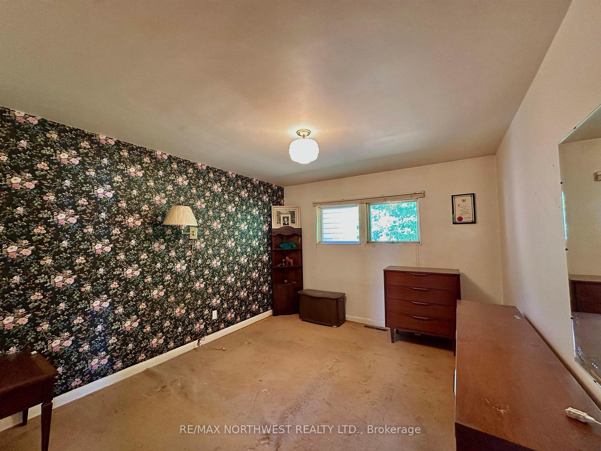Photo 16 of 1292 Valley Drive, Kenora, Pinecrest — HOMEH