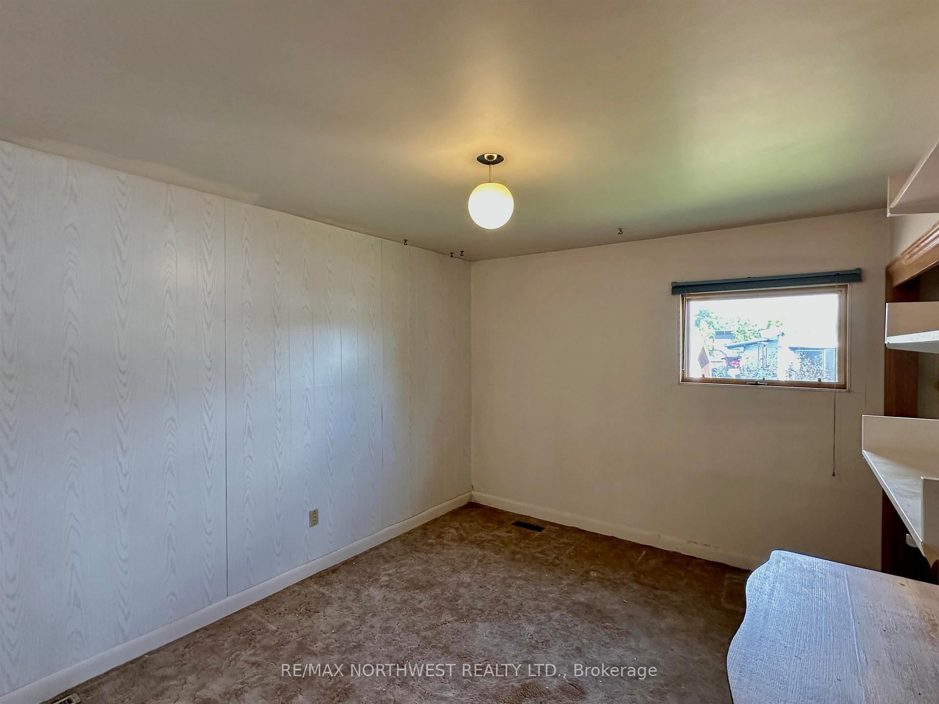 Photo 20 of 1292 Valley Drive, Kenora, Pinecrest — HOMEH