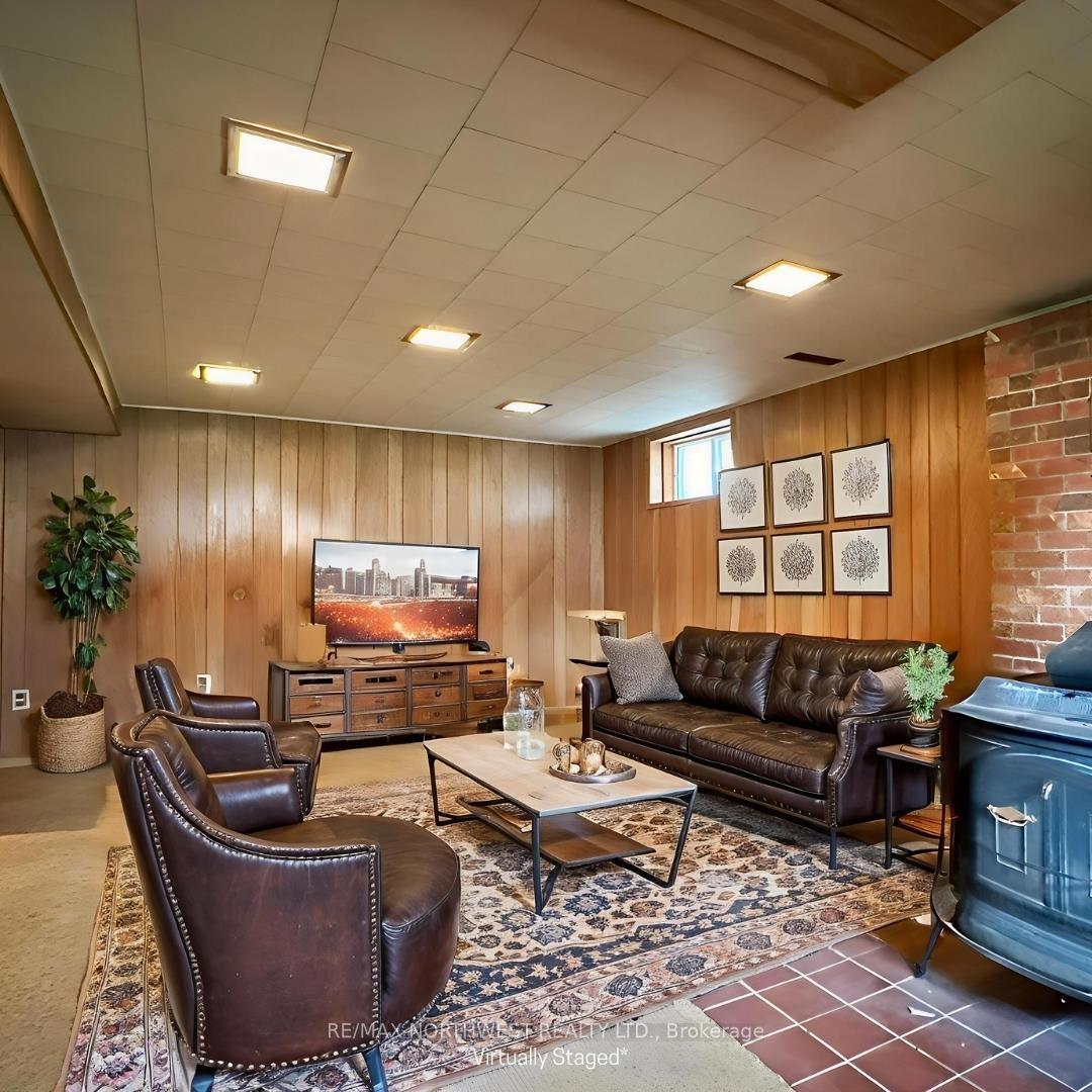Photo 24 of 1292 Valley Drive, Kenora, Pinecrest — HOMEH
