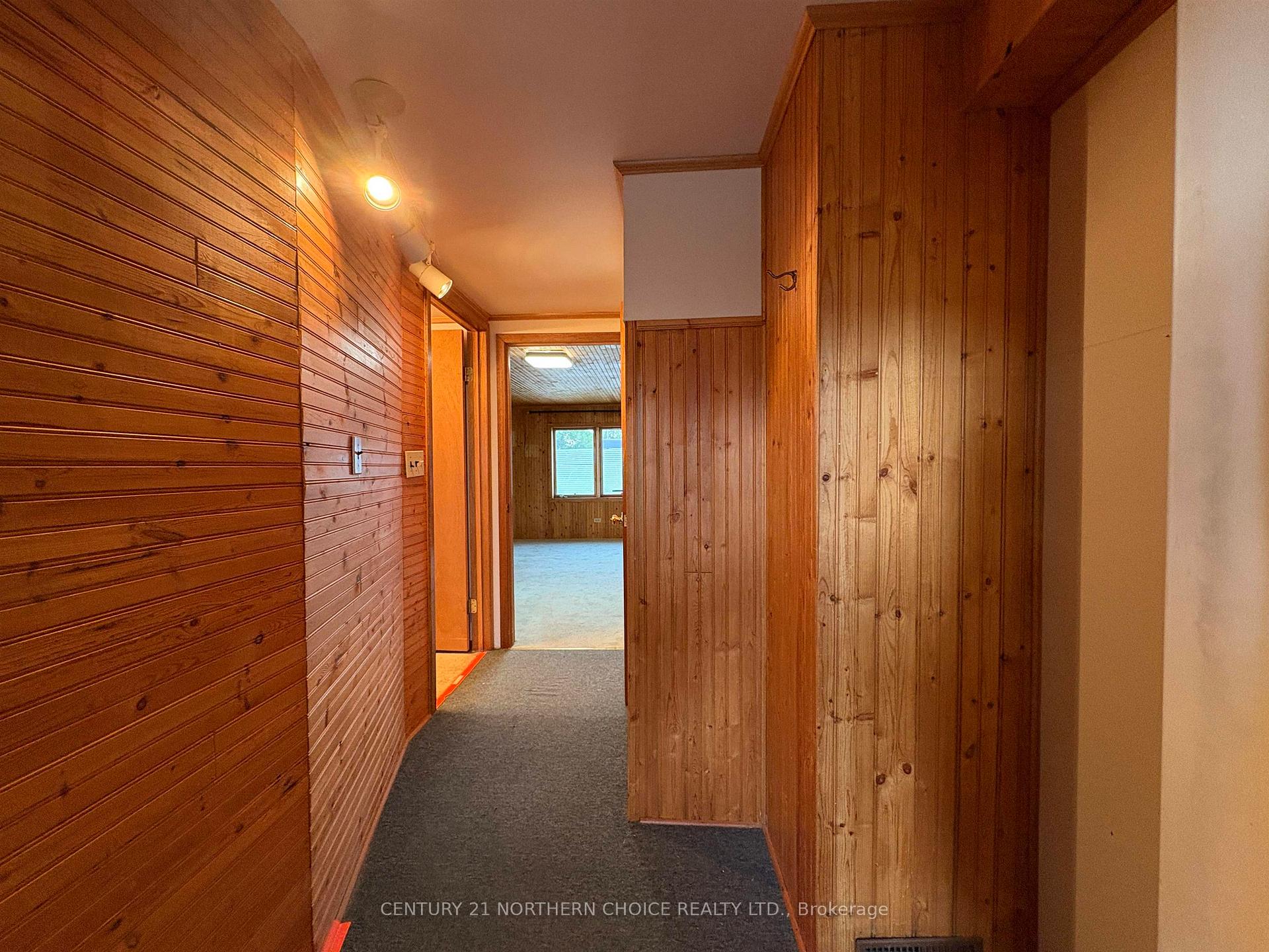 Photo 19 of 431 Fourth Street W, Fort Frances — HOMEH