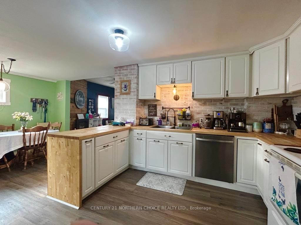 Photo 4 of 235 Third Street East, Fort Frances — HOMEH