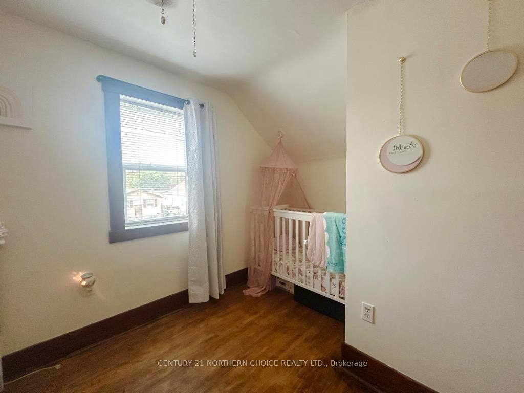 Photo 17 of 235 Third Street East, Fort Frances — HOMEH