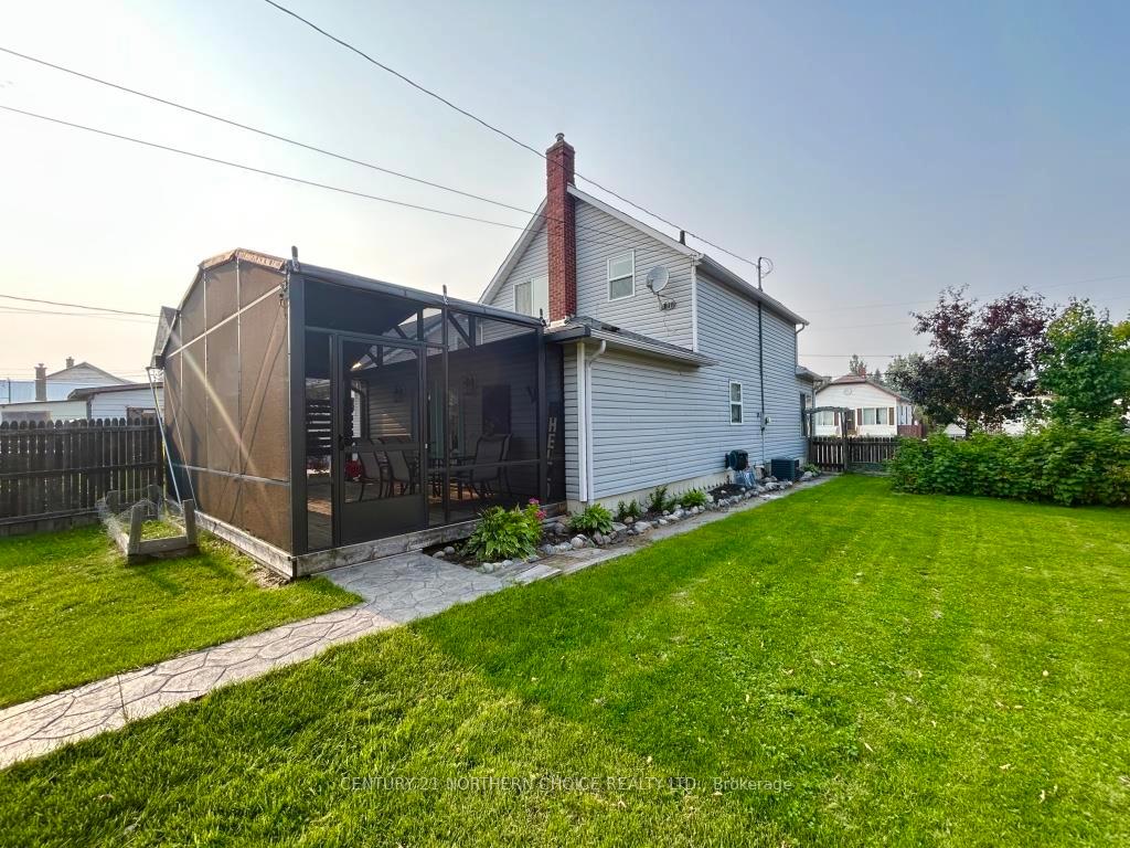 Photo 26 of 235 Third Street East, Fort Frances — HOMEH