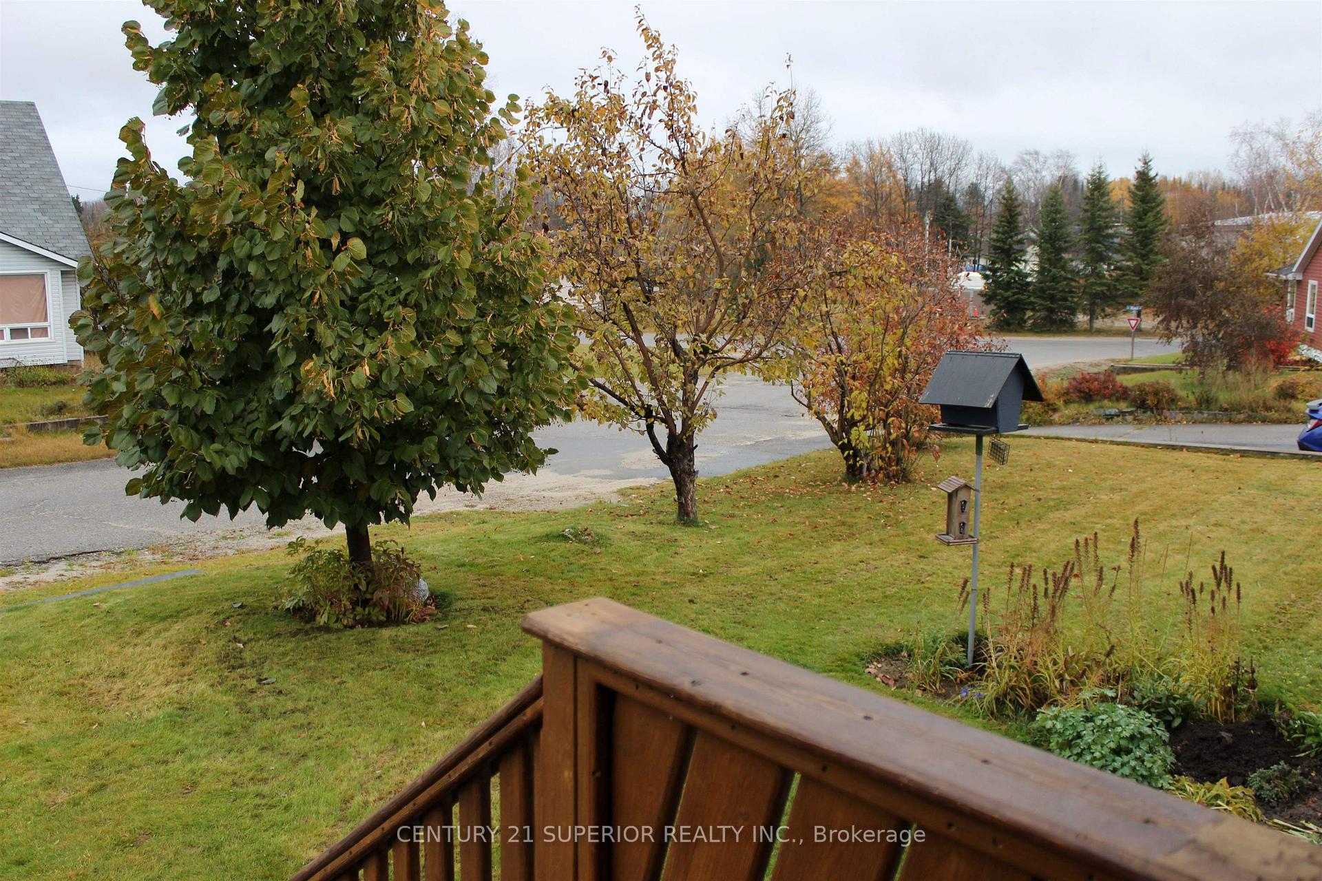 Photo 2 of 8 Mona Drive, Manitouwadge — HOMEH