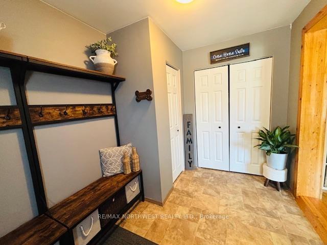 Photo 5 of 411 Ottawa St, Kenora, Keewatin — HOMEH