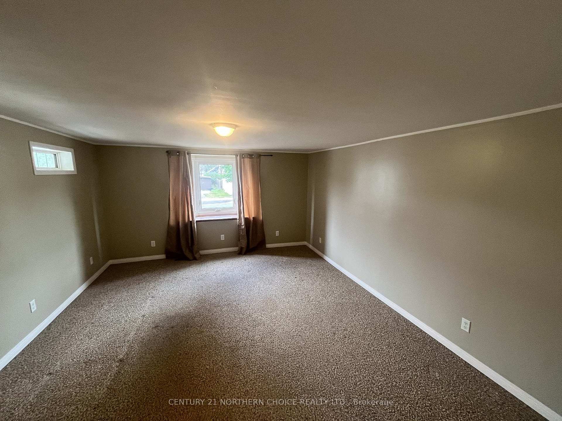 Photo 7 of 323 Tenth Street, Kenora, Keewatin — HOMEH