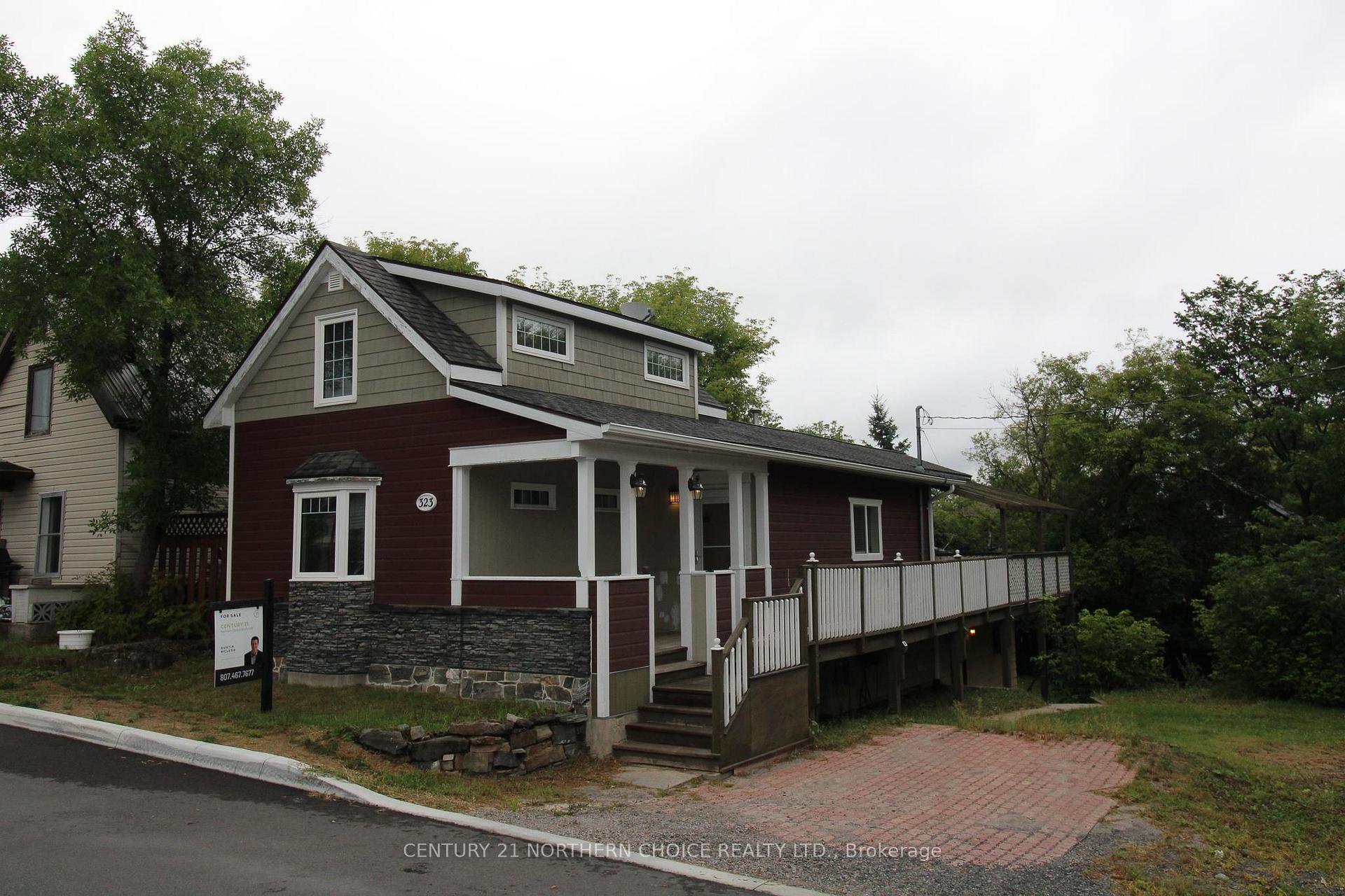 Photo 31 of 323 Tenth Street, Kenora, Keewatin — HOMEH