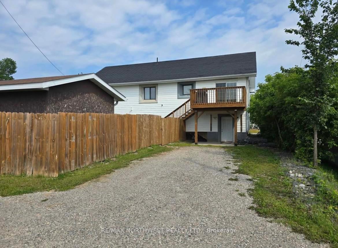 Photo 3 of 404 O'Brien Street, Atikokan — HOMEH