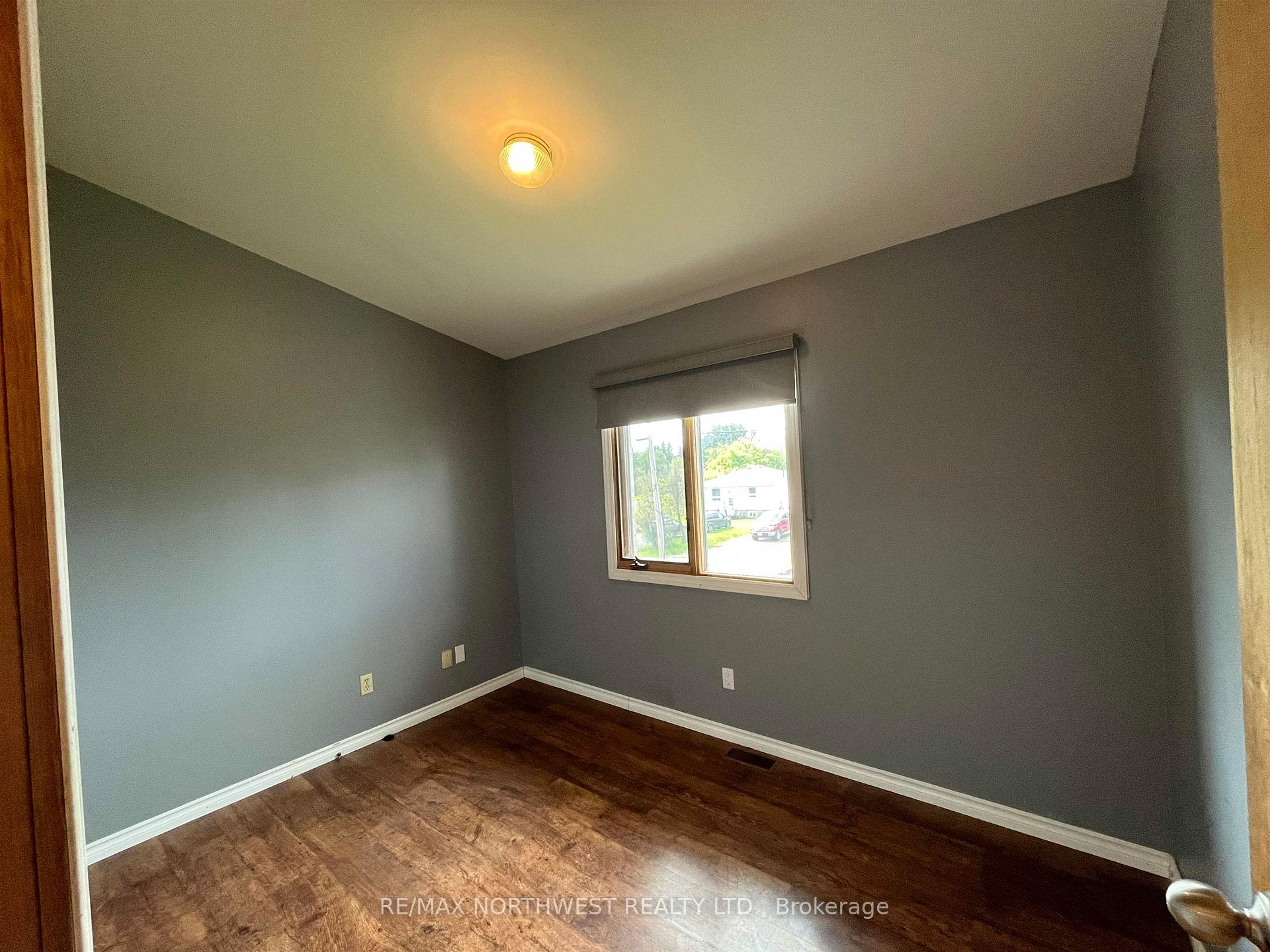 Photo 10 of 404 O'Brien Street, Atikokan — HOMEH