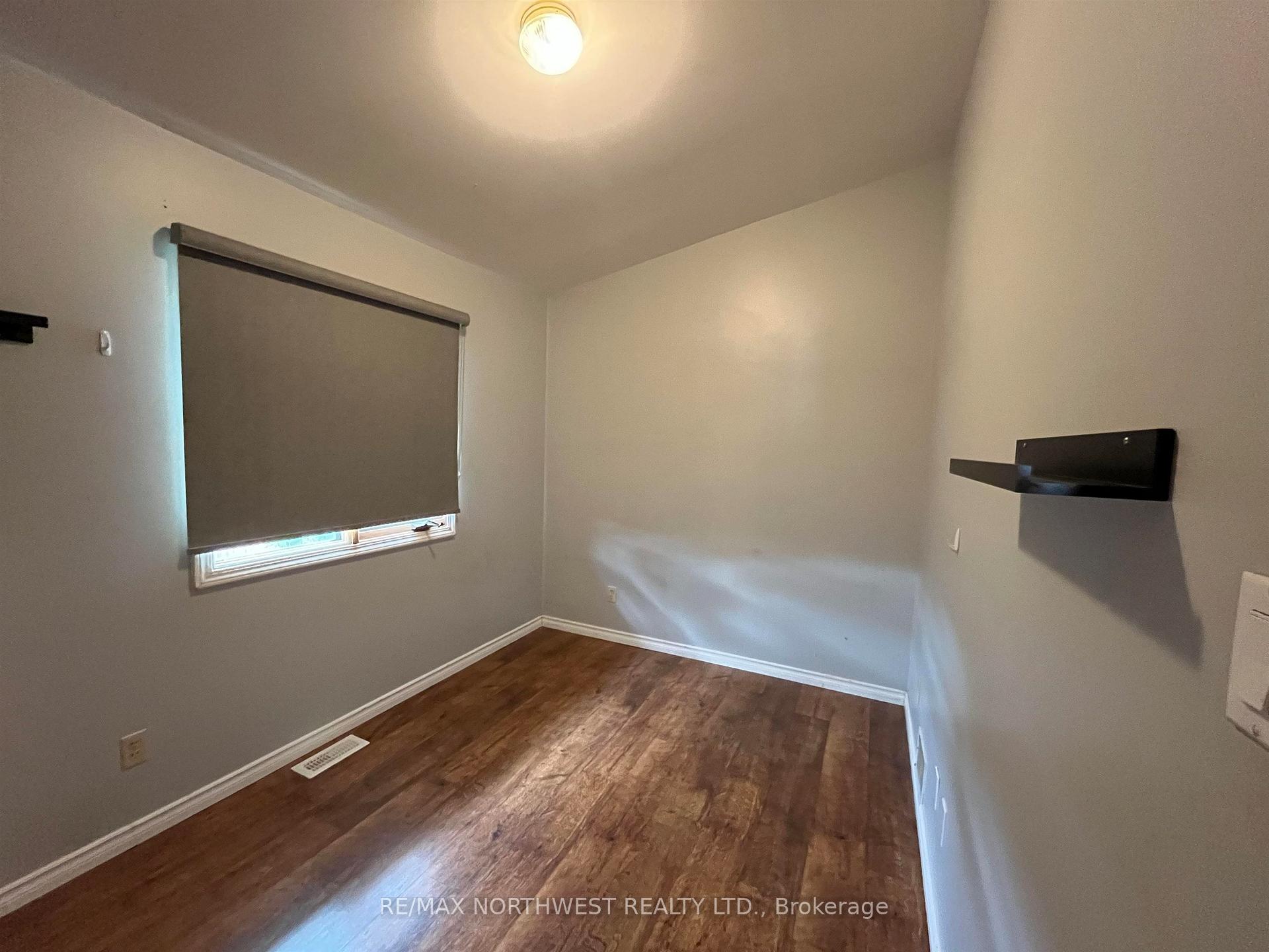 Photo 11 of 404 O'Brien Street, Atikokan — HOMEH