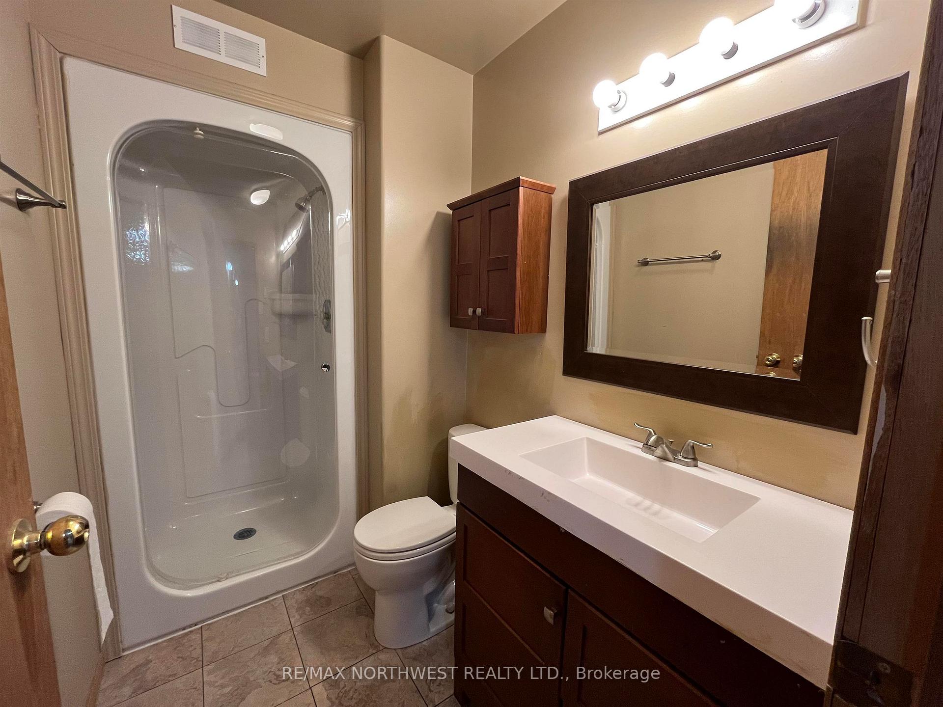 Photo 12 of 404 O'Brien Street, Atikokan — HOMEH