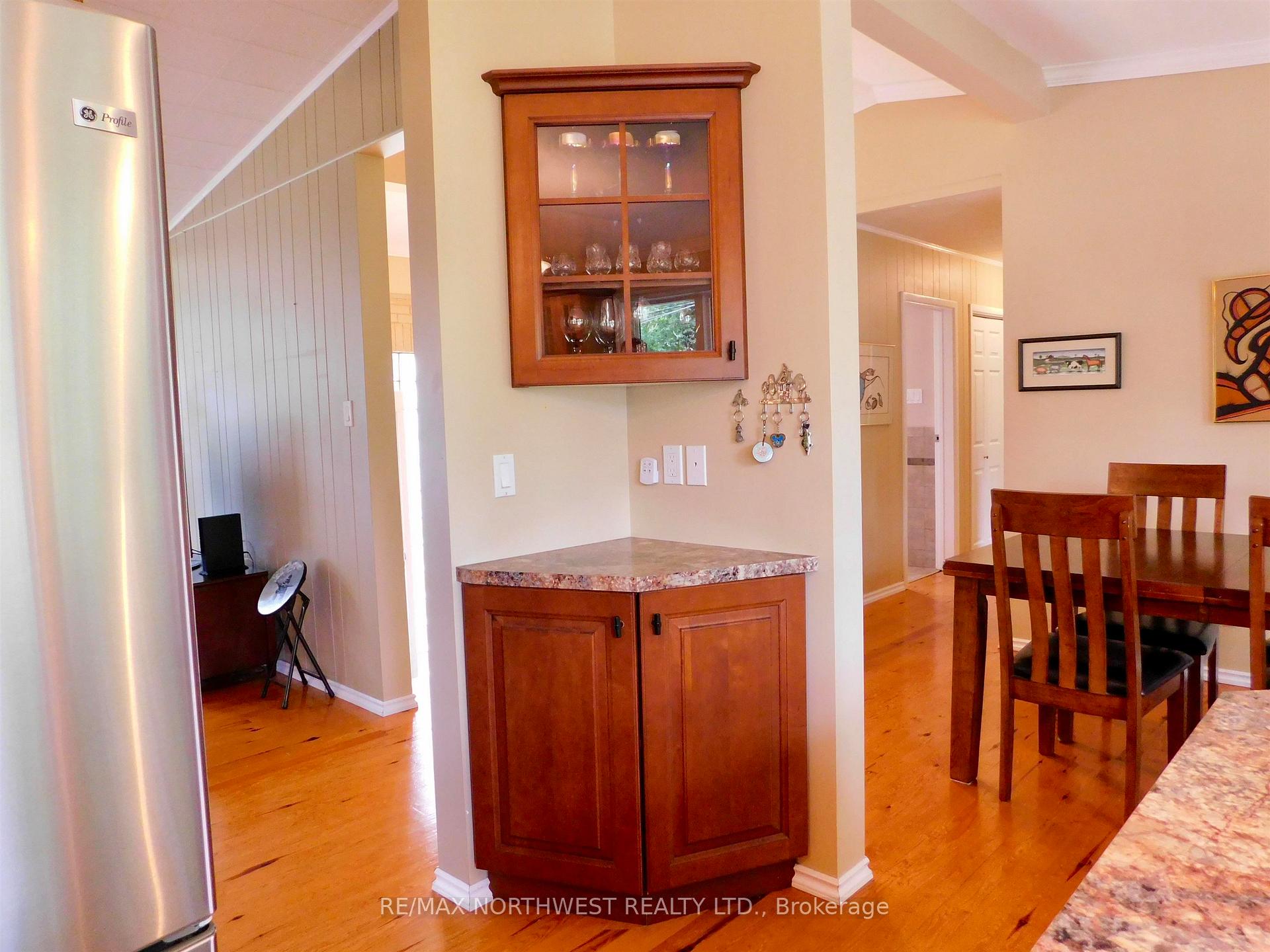 Photo 10 of 52 Ross Street, Dryden, Riverview — HOMEH