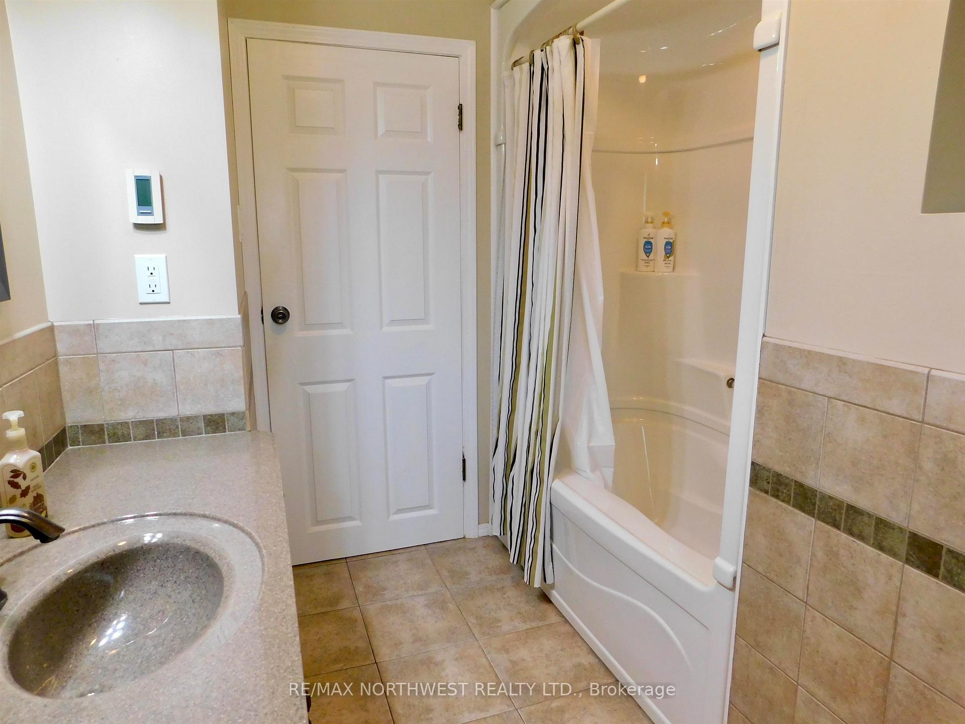 Photo 14 of 52 Ross Street, Dryden, Riverview — HOMEH