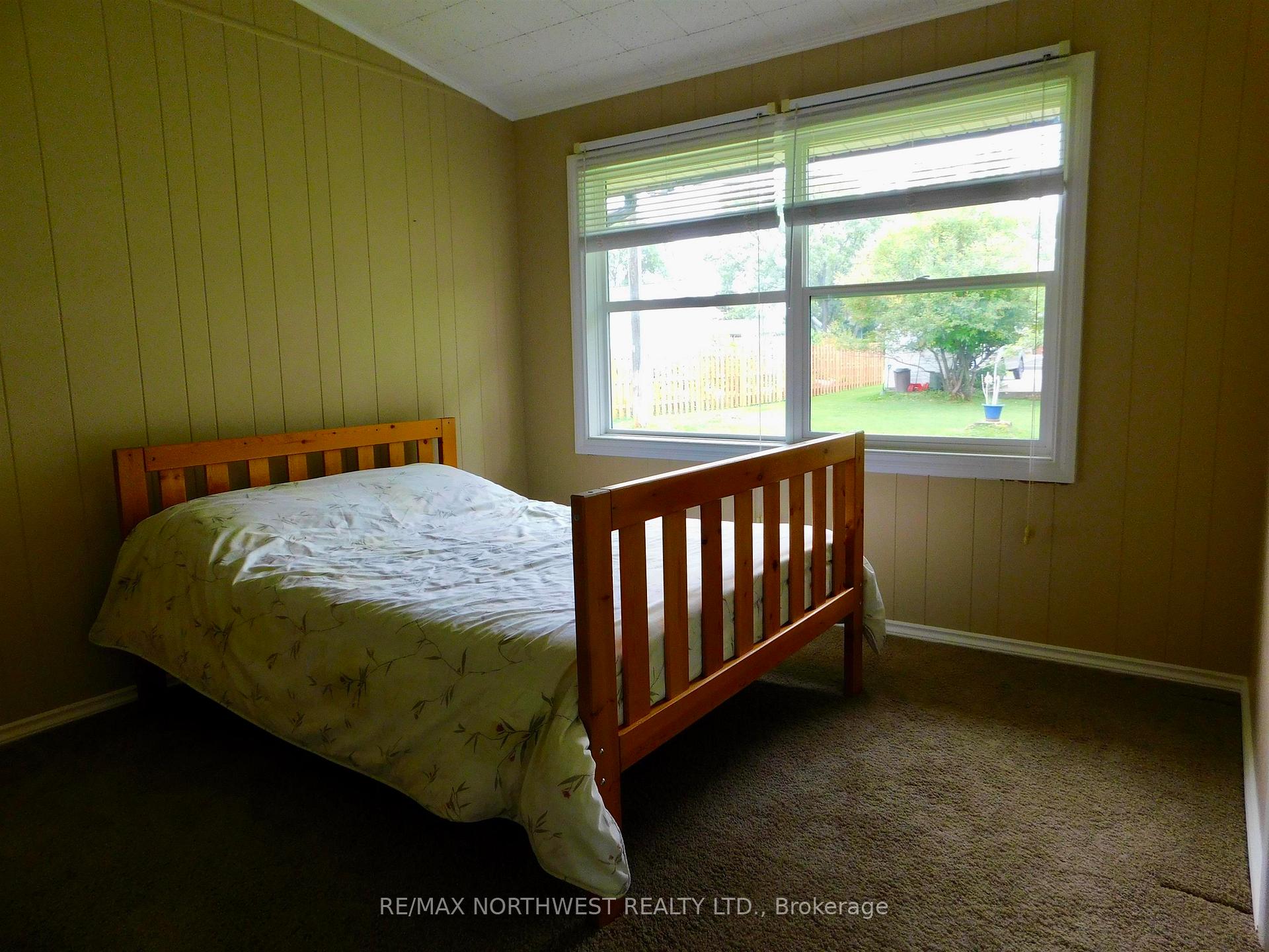 Photo 17 of 52 Ross Street, Dryden, Riverview — HOMEH