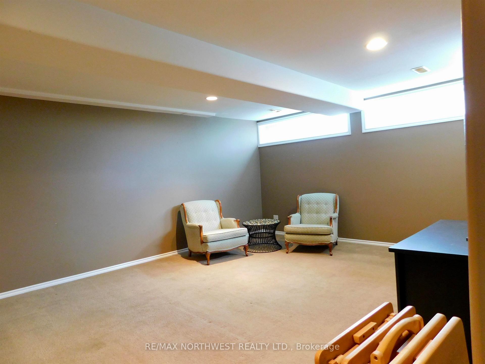 Photo 24 of 52 Ross Street, Dryden, Riverview — HOMEH