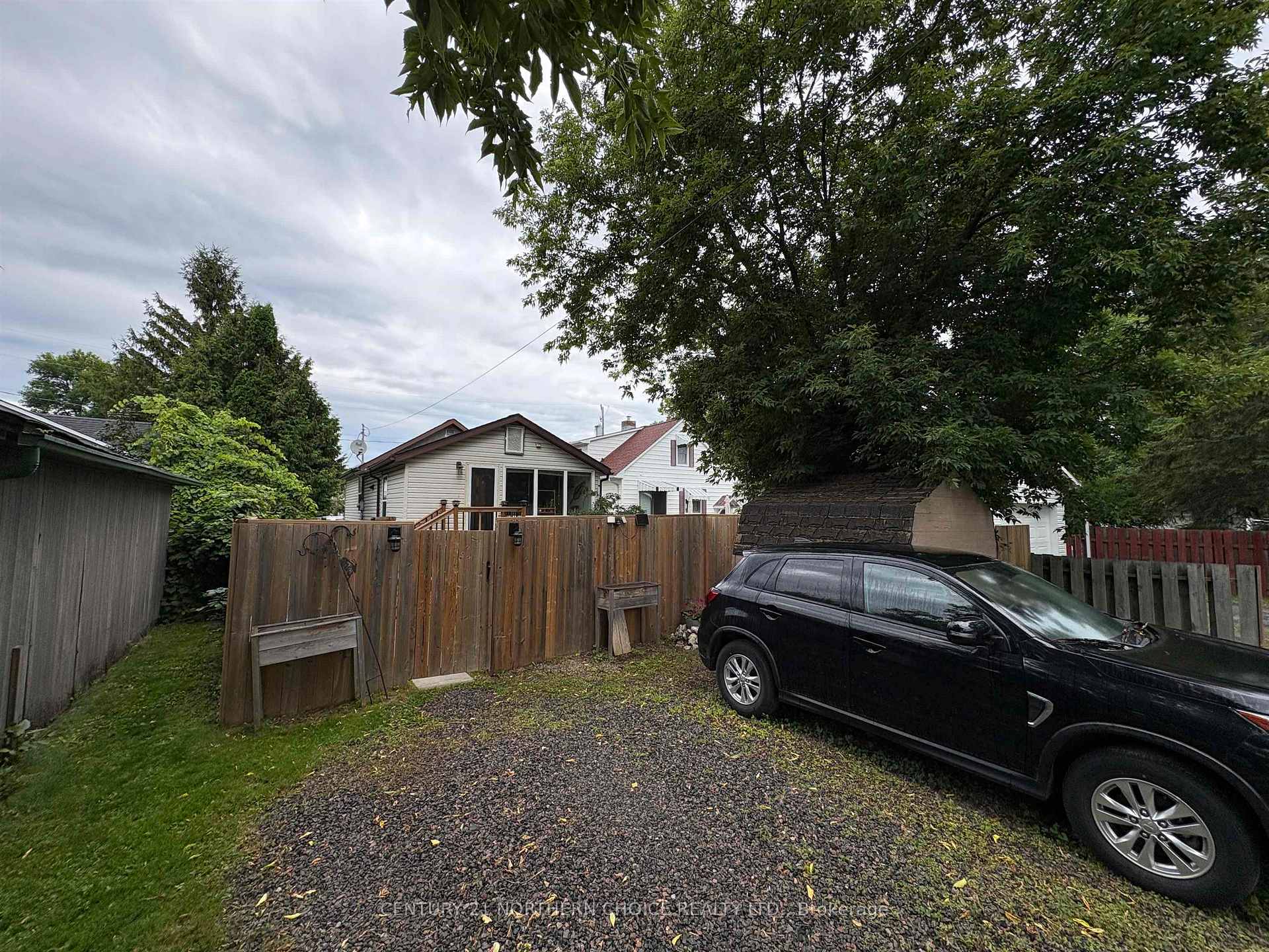 Photo 47 of 627 Second Street E, Fort Frances — HOMEH