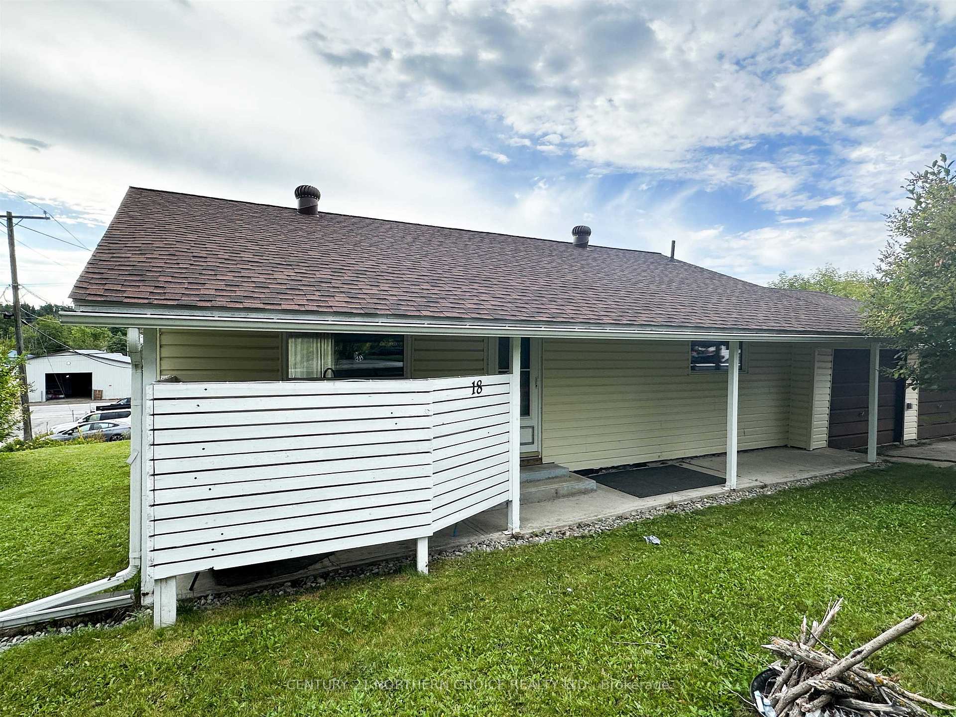 Photo 1 of 18 Kenora Road, Red Lake — HOMEH