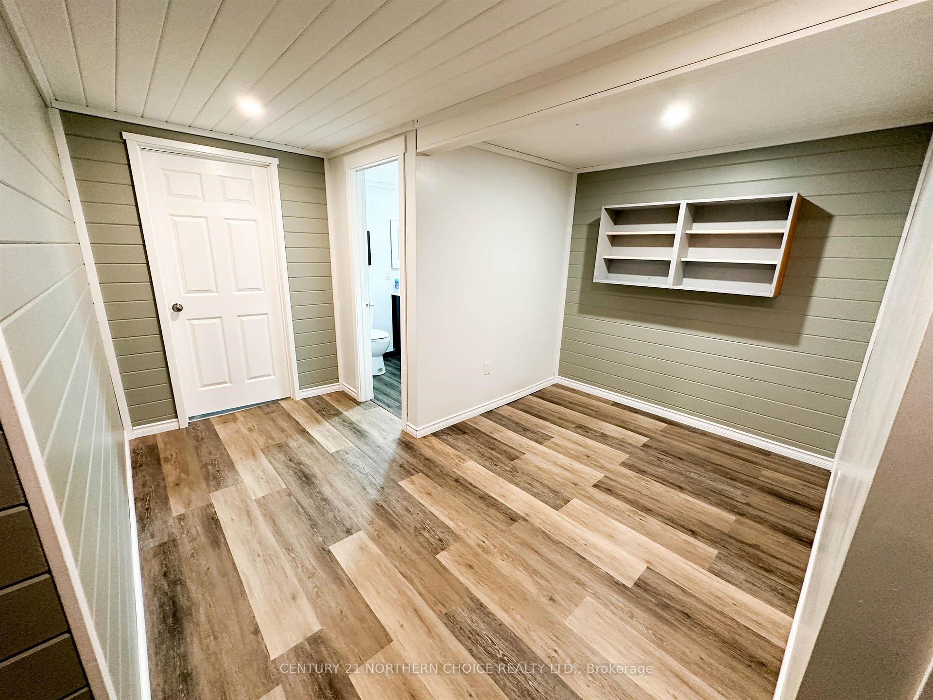 Photo 11 of 18 Kenora Road, Red Lake — HOMEH
