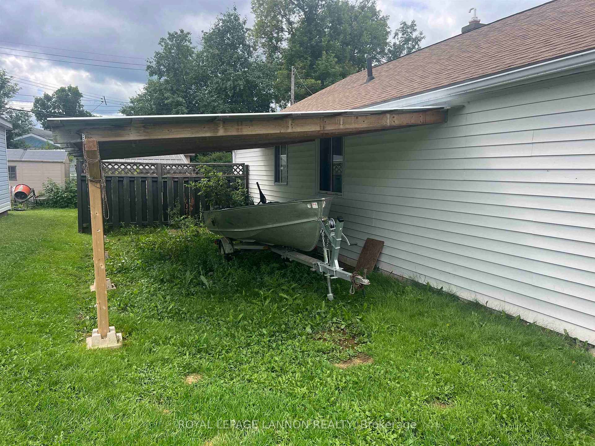 Photo 2 of 21 Grenville Avenue, Atikokan — HOMEH