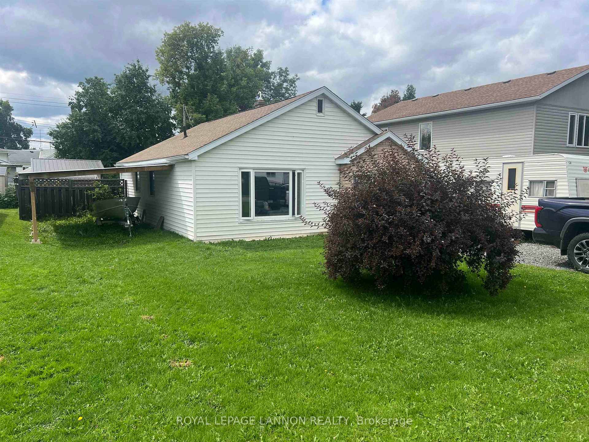 Photo 3 of 21 Grenville Avenue, Atikokan — HOMEH