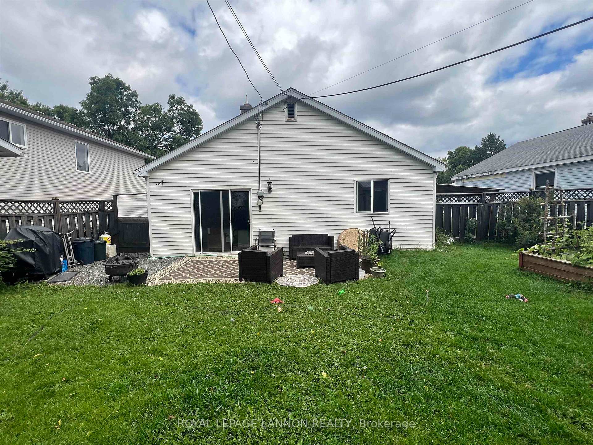 Photo 5 of 21 Grenville Avenue, Atikokan — HOMEH