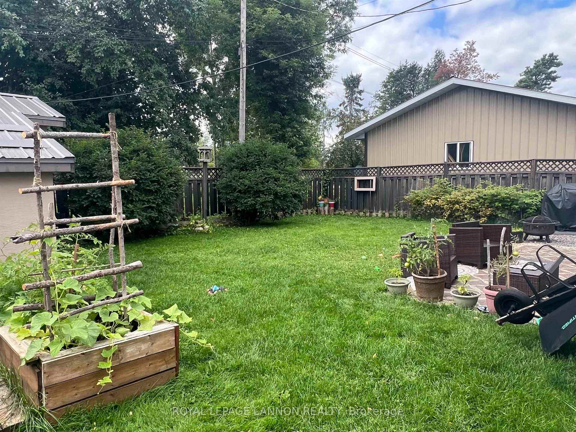 Photo 6 of 21 Grenville Avenue, Atikokan — HOMEH