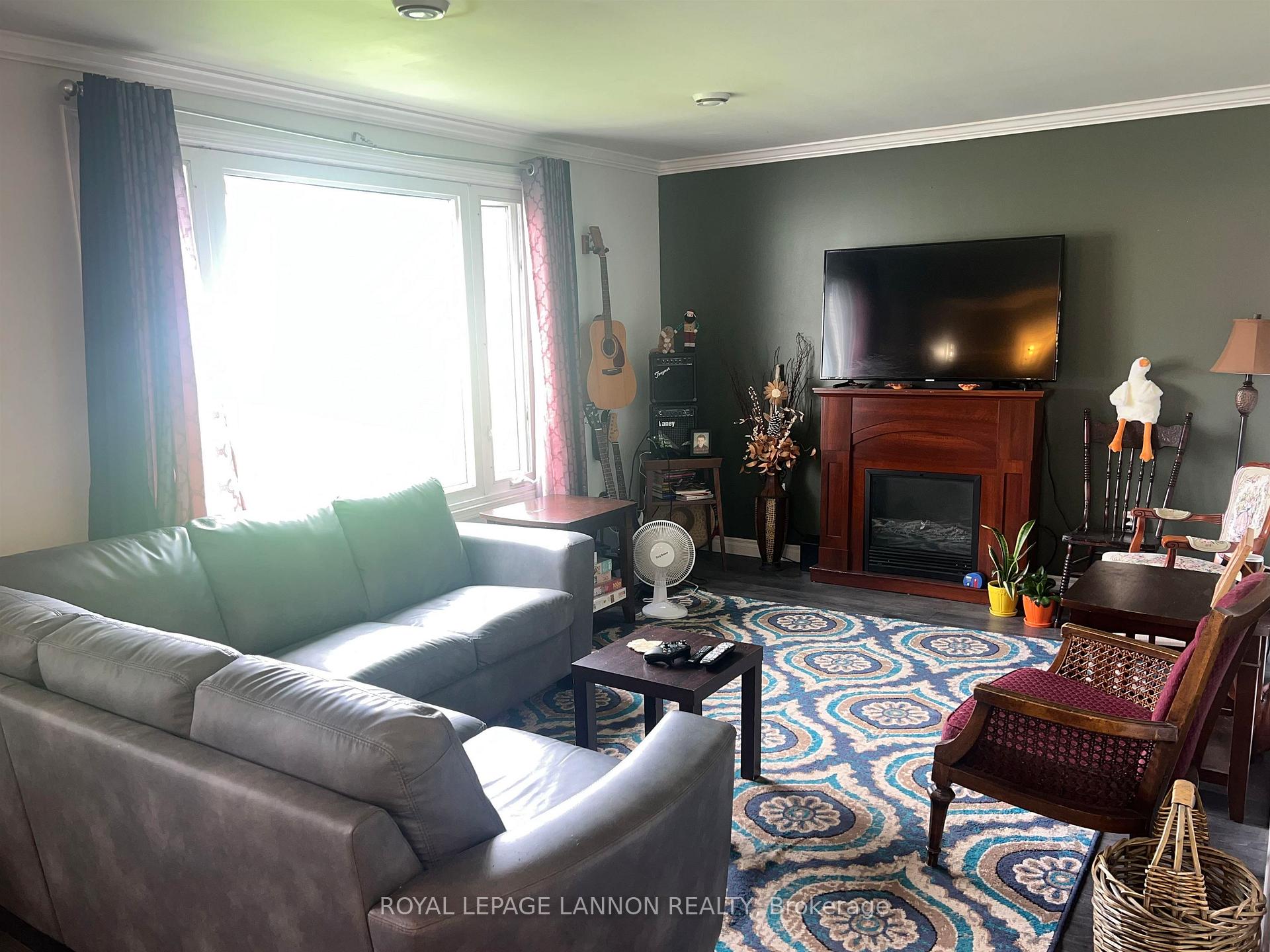 Photo 14 of 21 Grenville Avenue, Atikokan — HOMEH