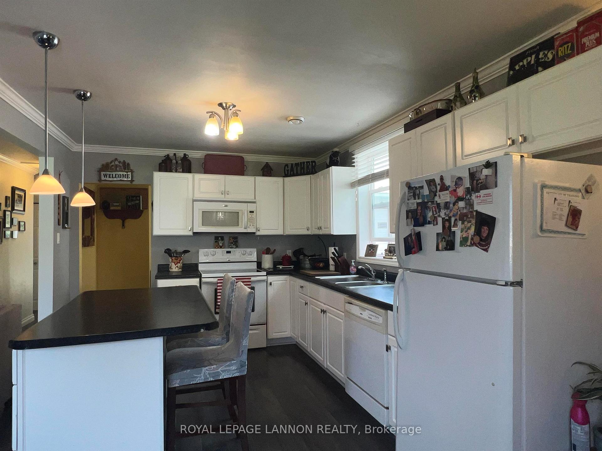 Photo 19 of 21 Grenville Avenue, Atikokan — HOMEH