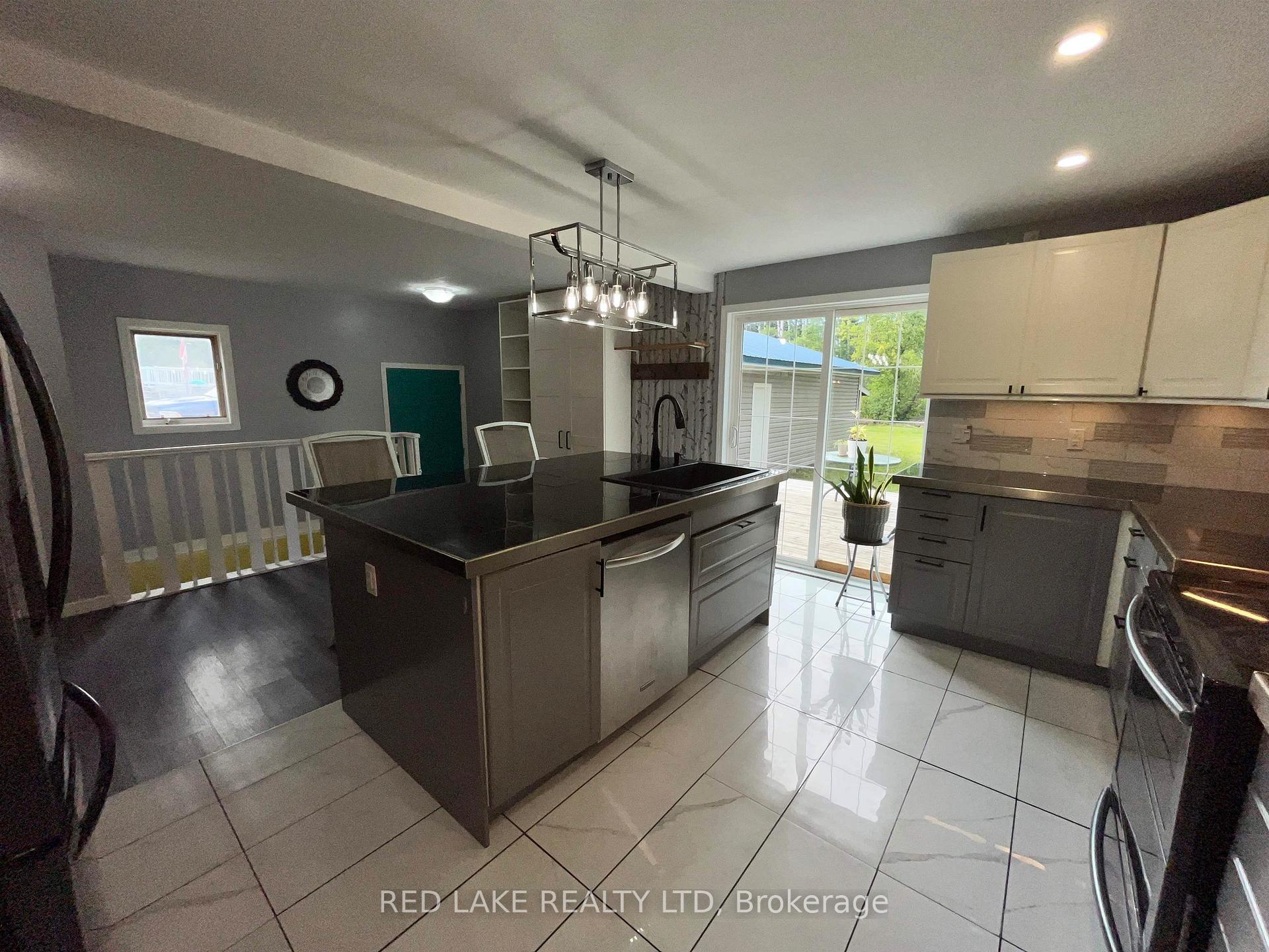 Photo 16 of 339 Howey Street, Red Lake — HOMEH
