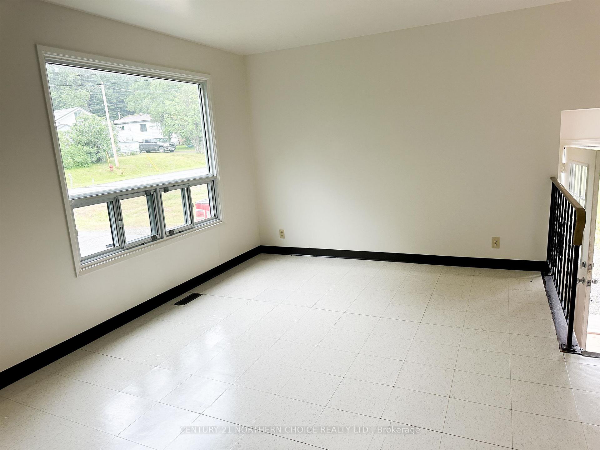 Photo 4 of 59/61 Birch Drive, Ear Falls — HOMEH