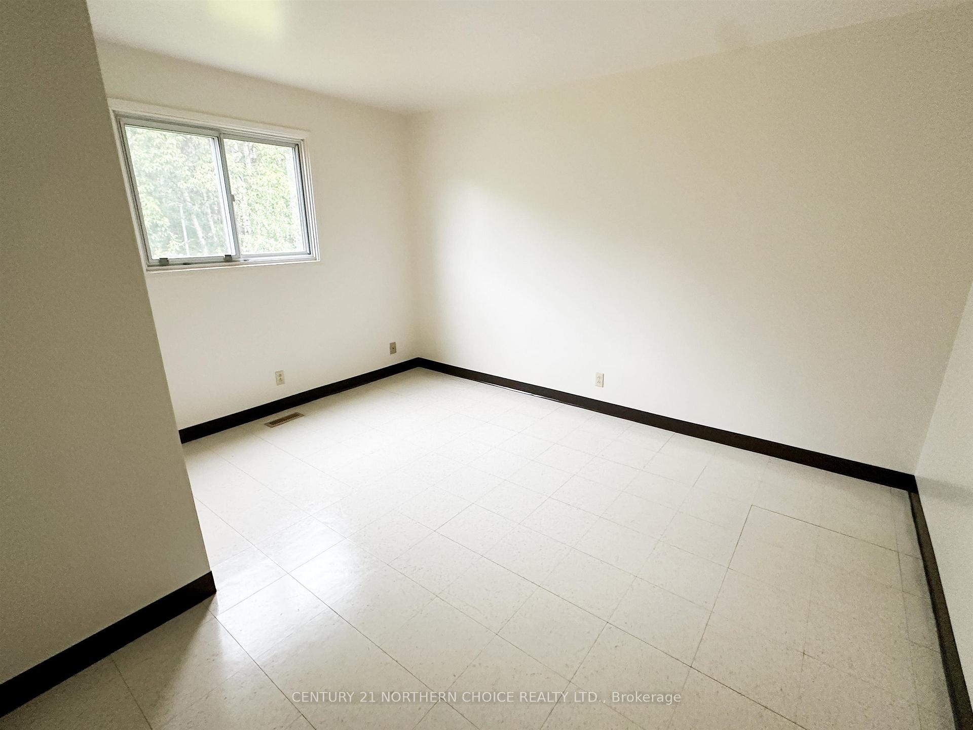 Photo 10 of 59/61 Birch Drive, Ear Falls — HOMEH