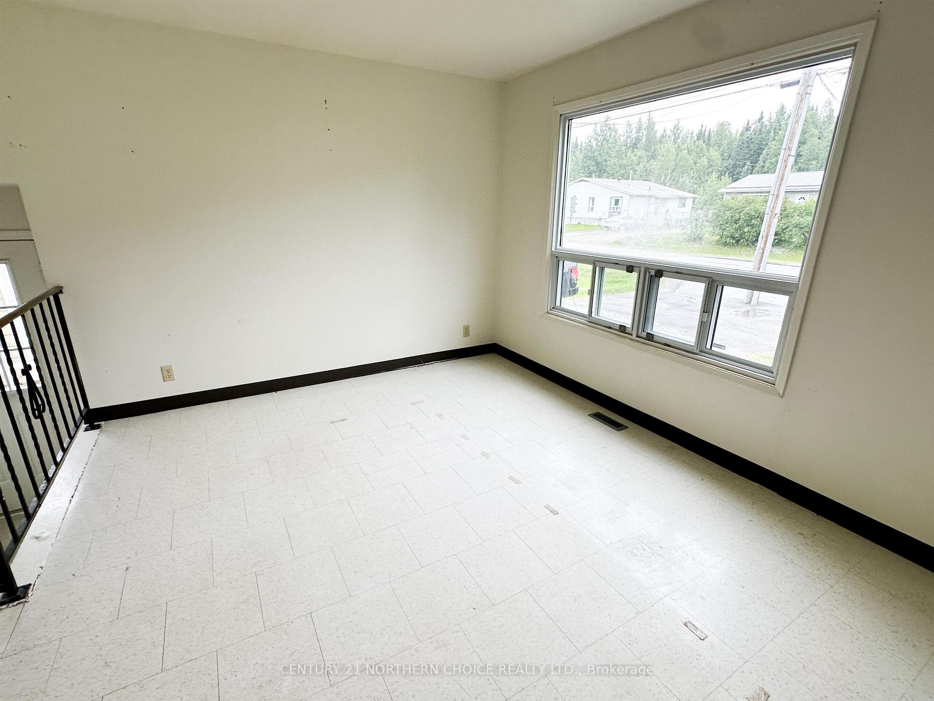 Photo 13 of 59/61 Birch Drive, Ear Falls — HOMEH