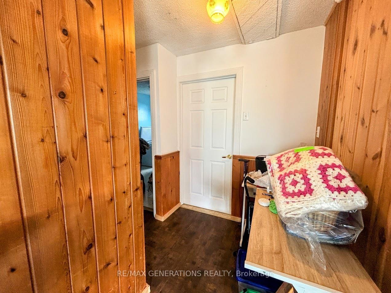 Photo 4 of 32 Howe Street, Marathon — HOMEH