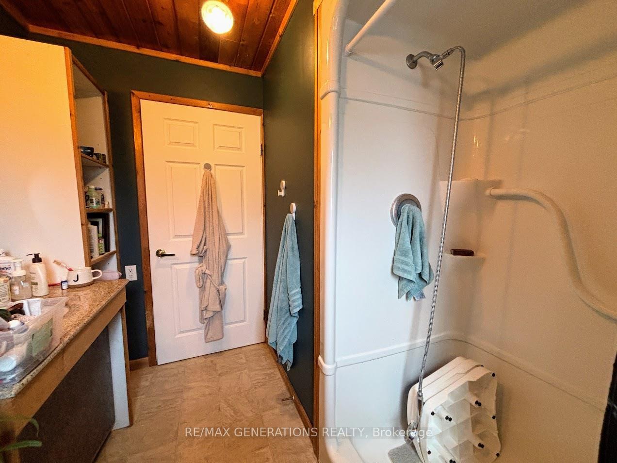 Photo 6 of 32 Howe Street, Marathon — HOMEH