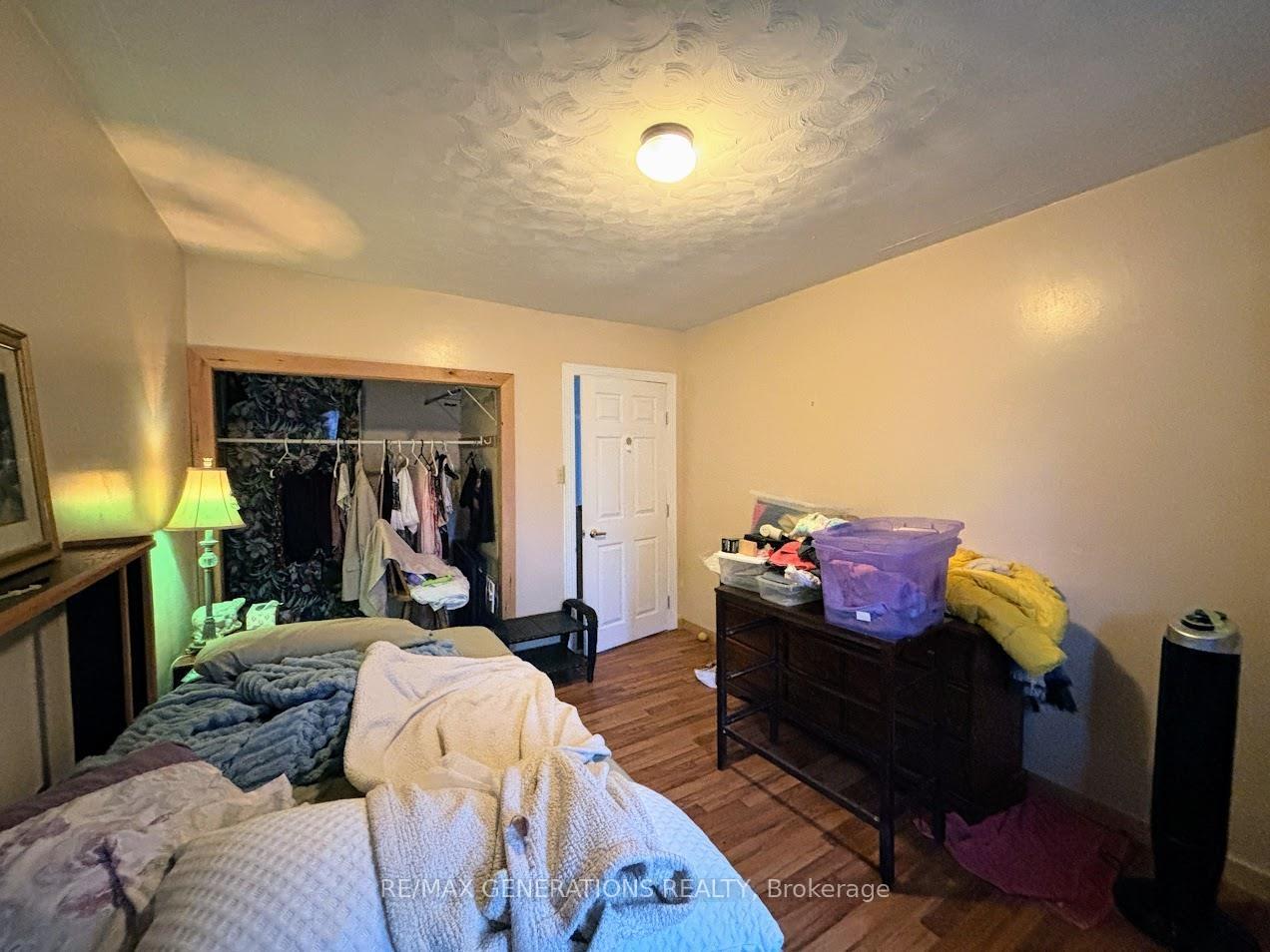 Photo 8 of 32 Howe Street, Marathon — HOMEH