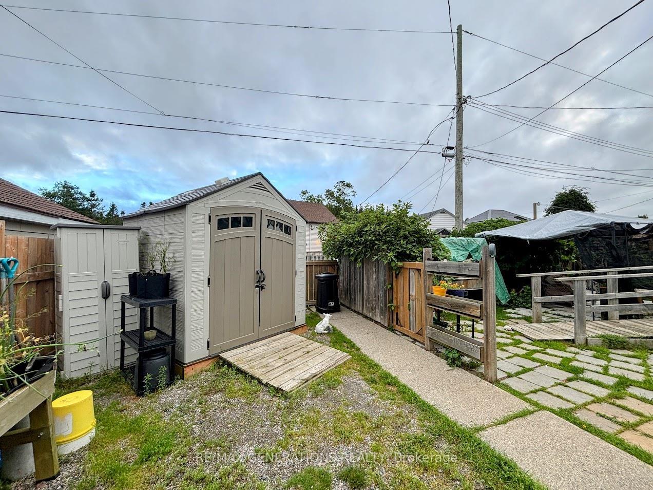 Photo 34 of 32 Howe Street, Marathon — HOMEH