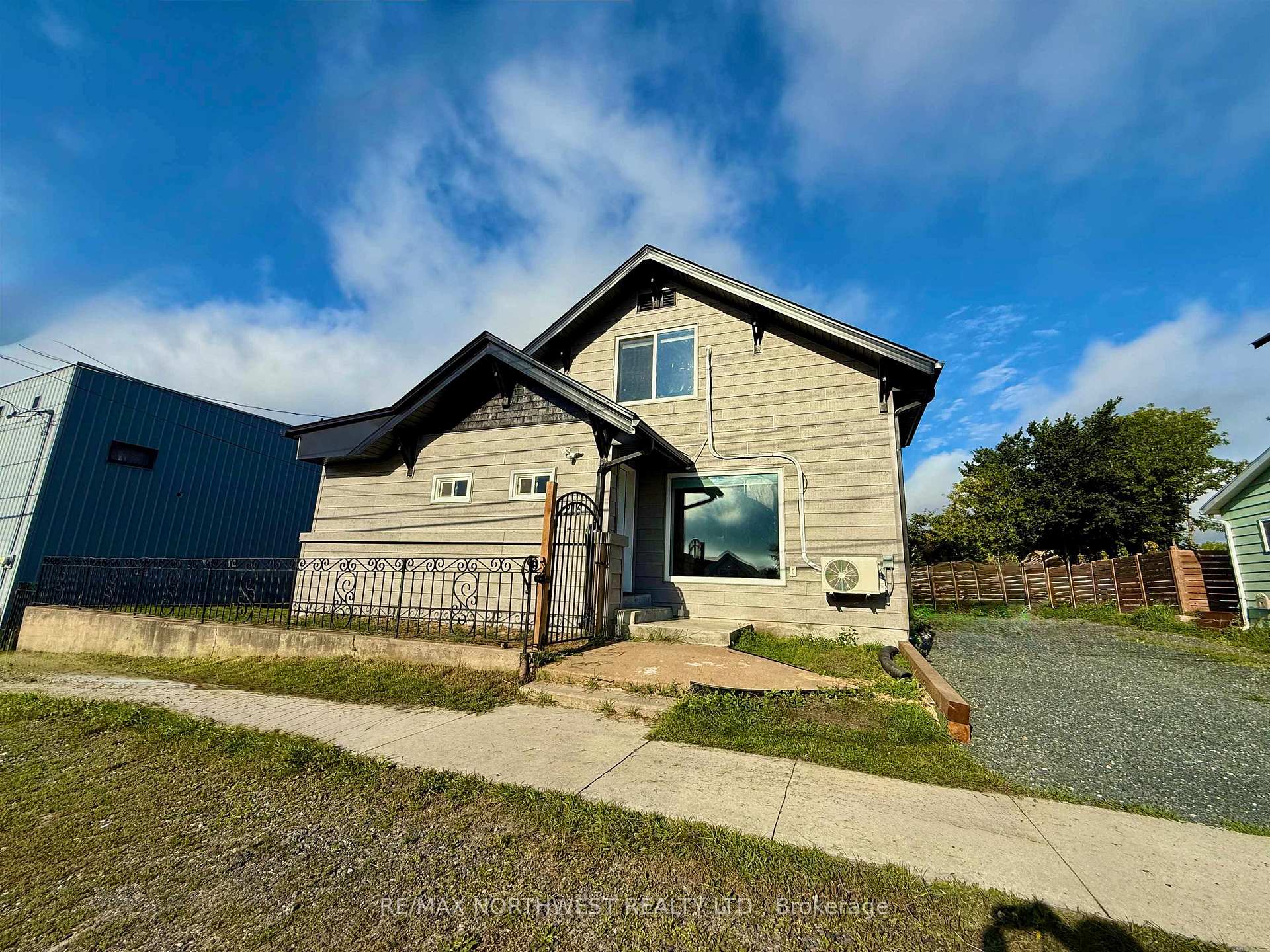 Photo 1 of 216 Wharf Street, Kenora, Keewatin — HOMEH