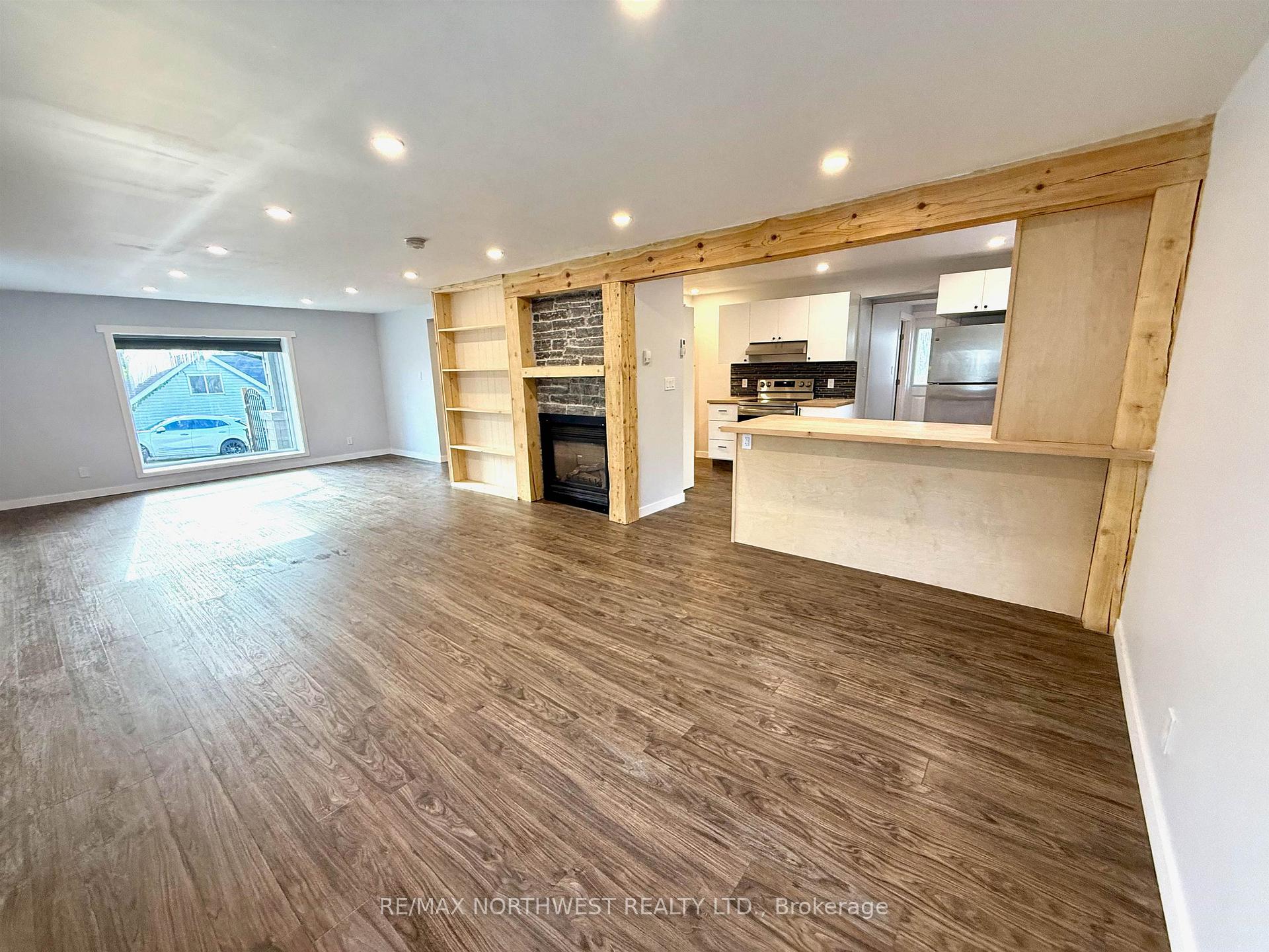 Photo 5 of 216 Wharf Street, Kenora, Keewatin — HOMEH